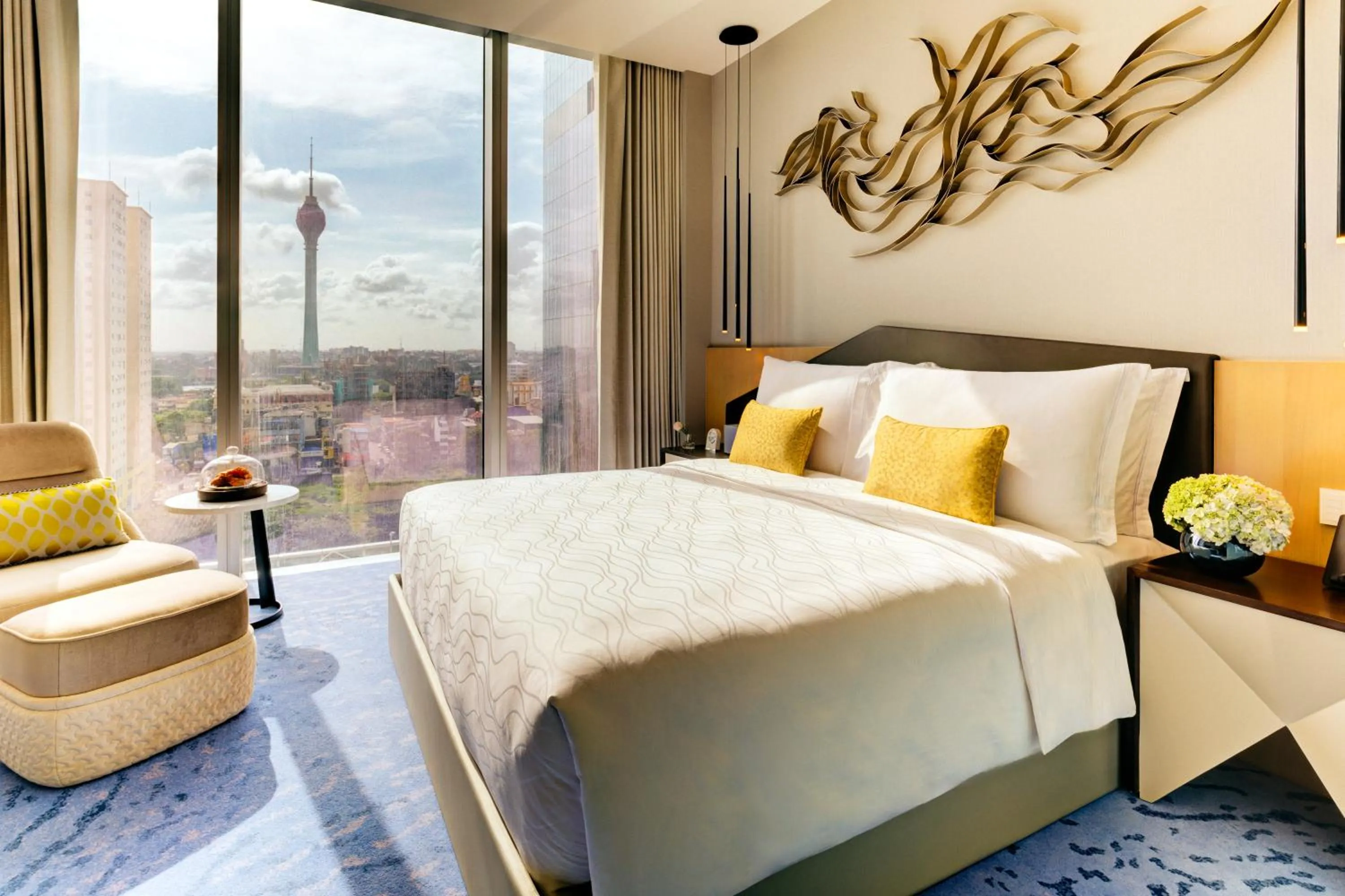 Bed in Cinnamon Life at City of Dreams