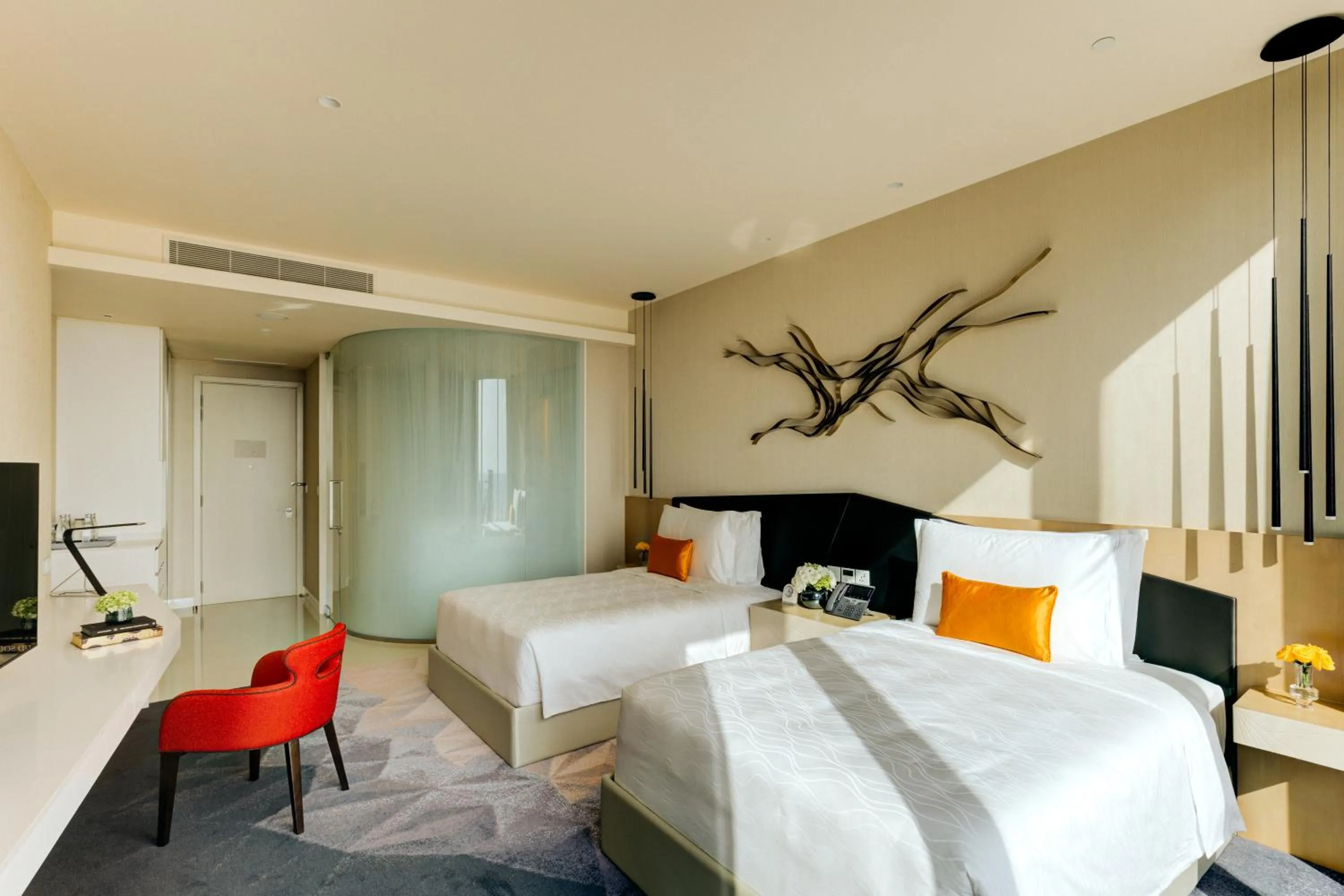 Bed in Cinnamon Life at City of Dreams