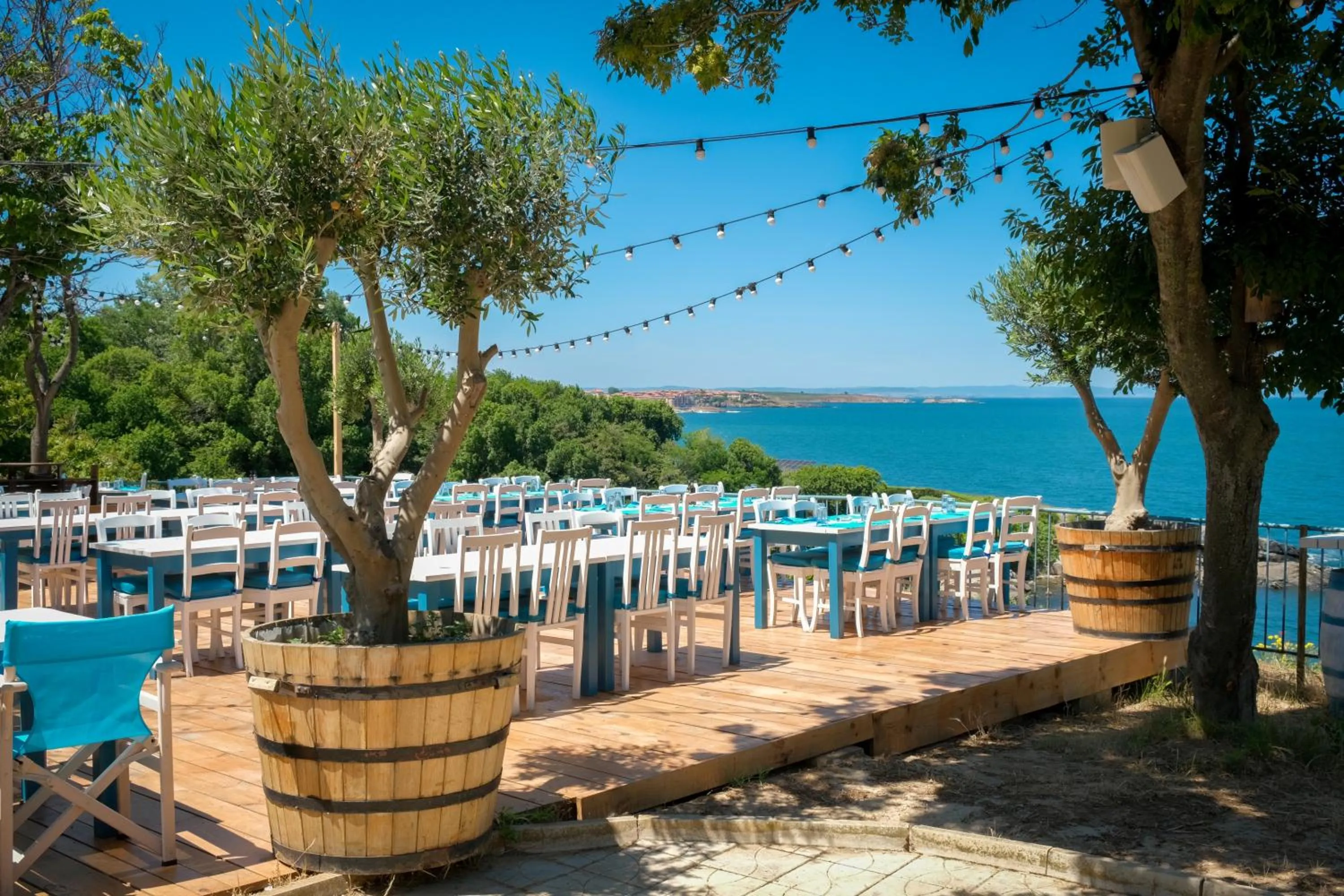 Restaurant/places to eat in PARADISE Bay Hotel