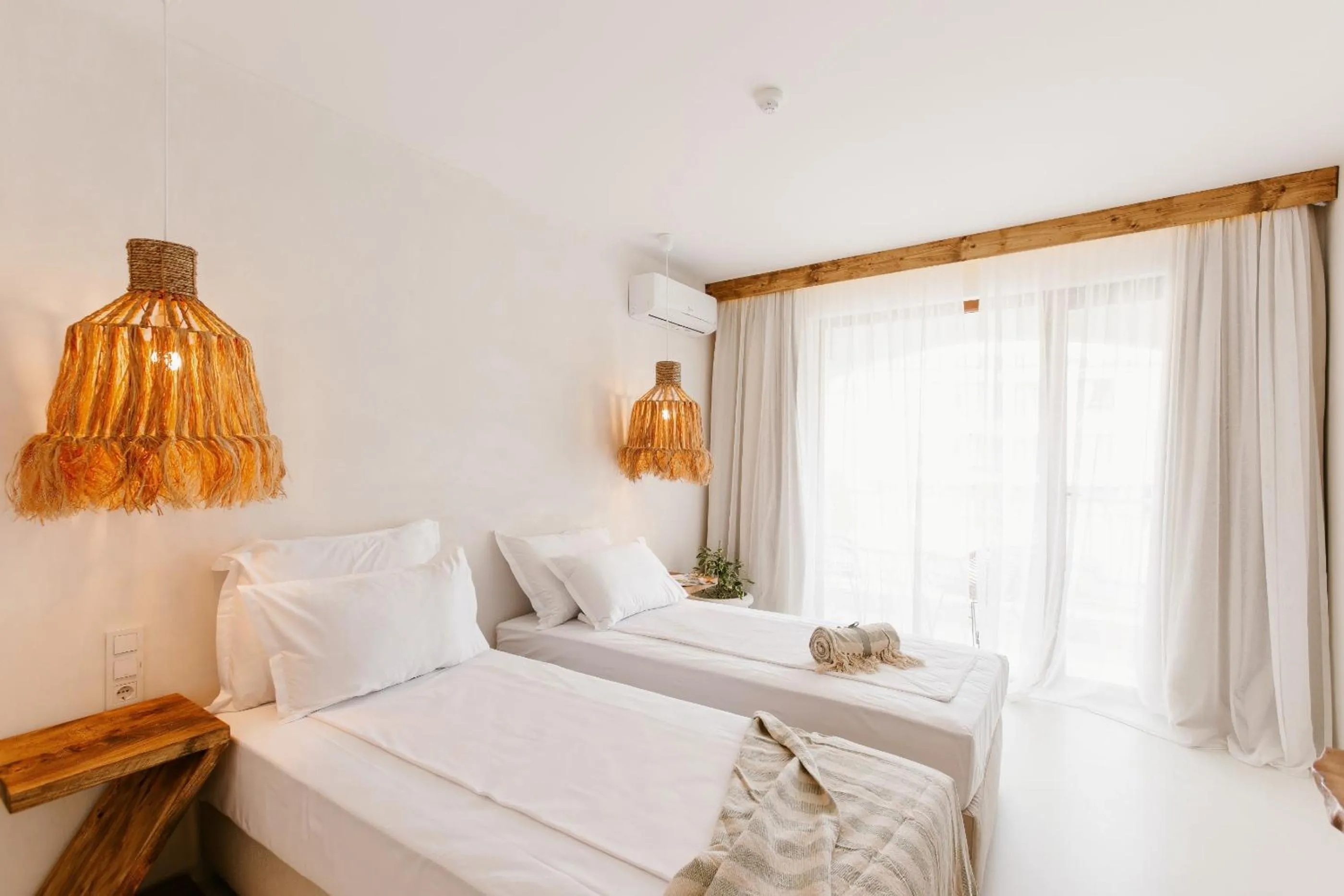 Bed in PARADISE Bay Hotel