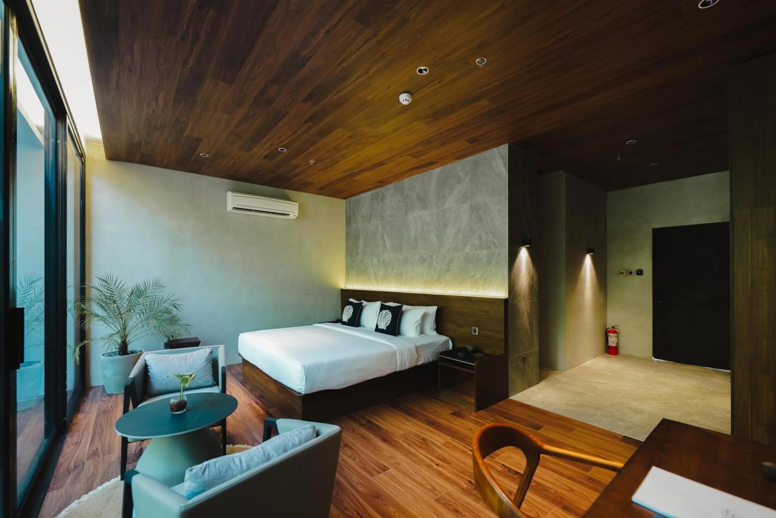 Bed in Piece Lio from Japan Managed by H Hospitality Group