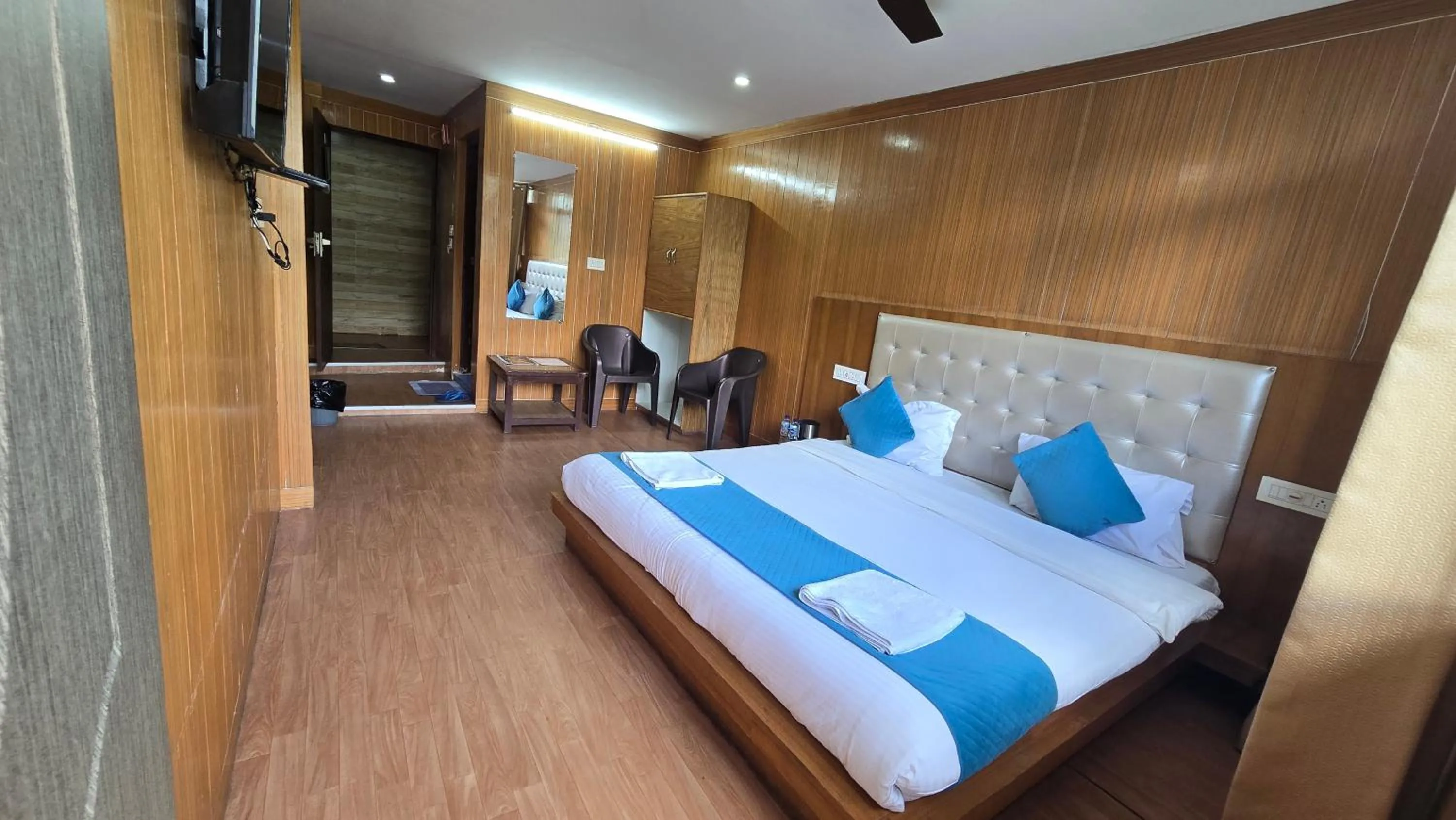 Sleeping Beauty Hotel Moutain view property