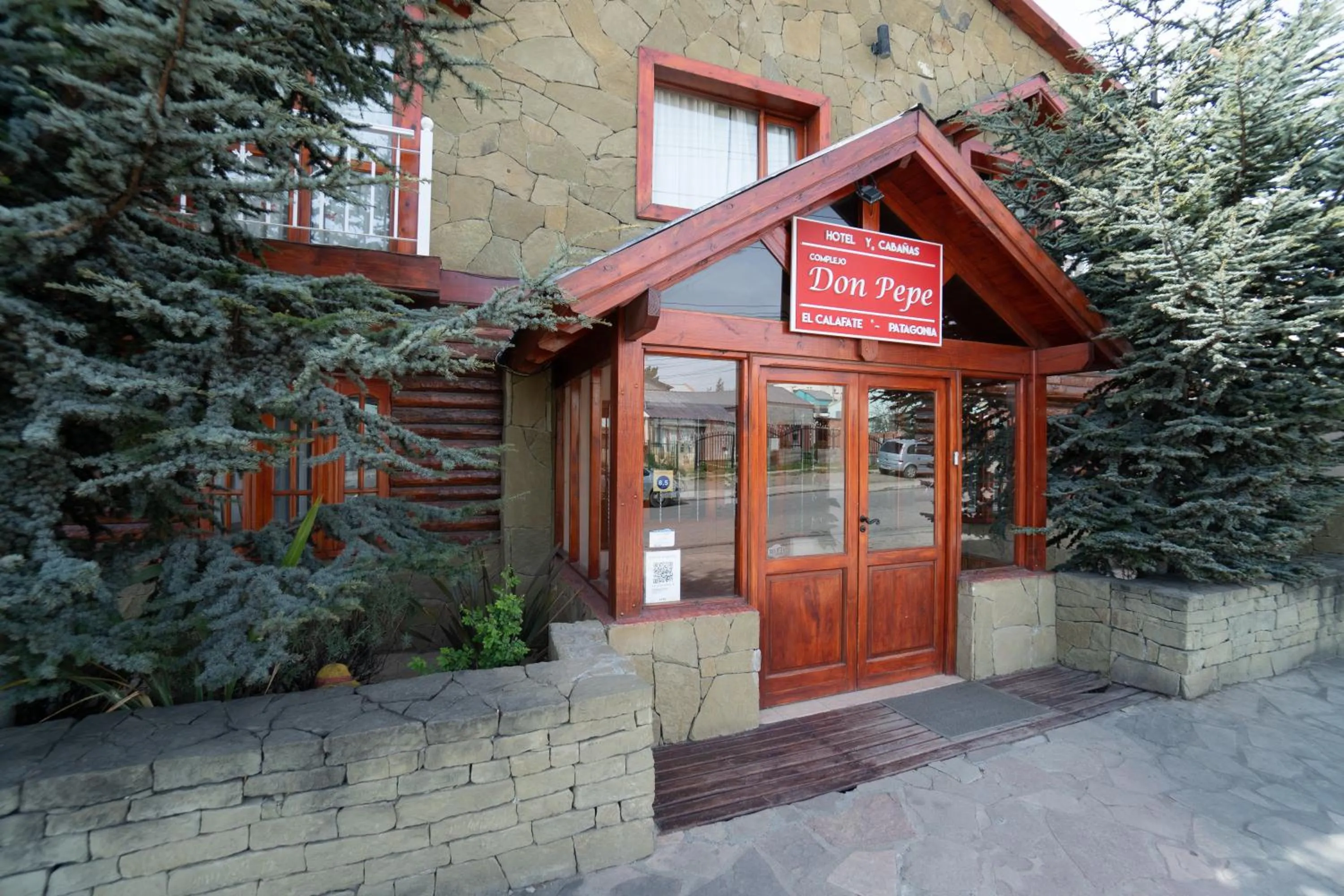 Facade/entrance in Don Pepe Hotel y Cabañas