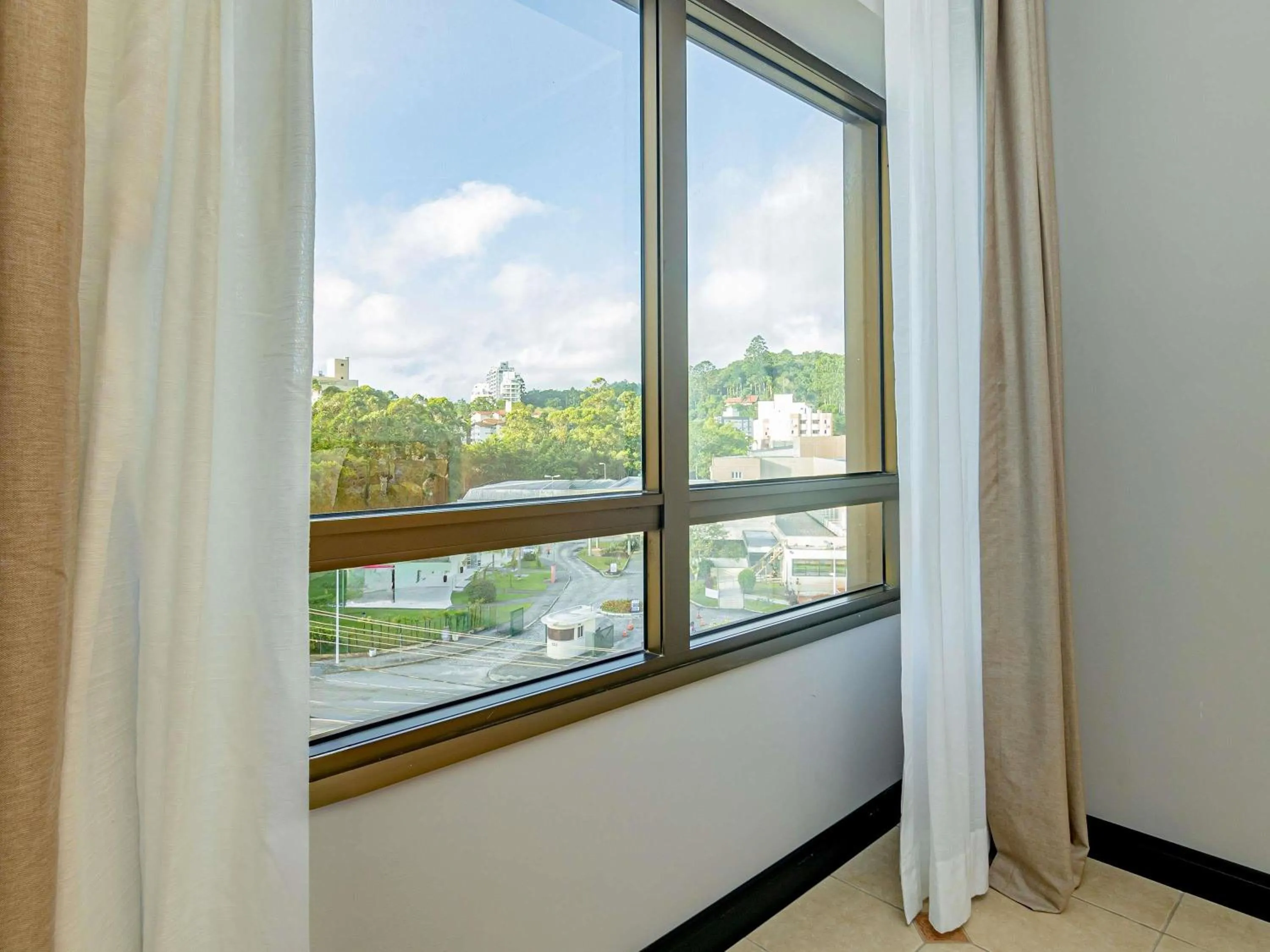 Bedroom in Mercure Florianópolis