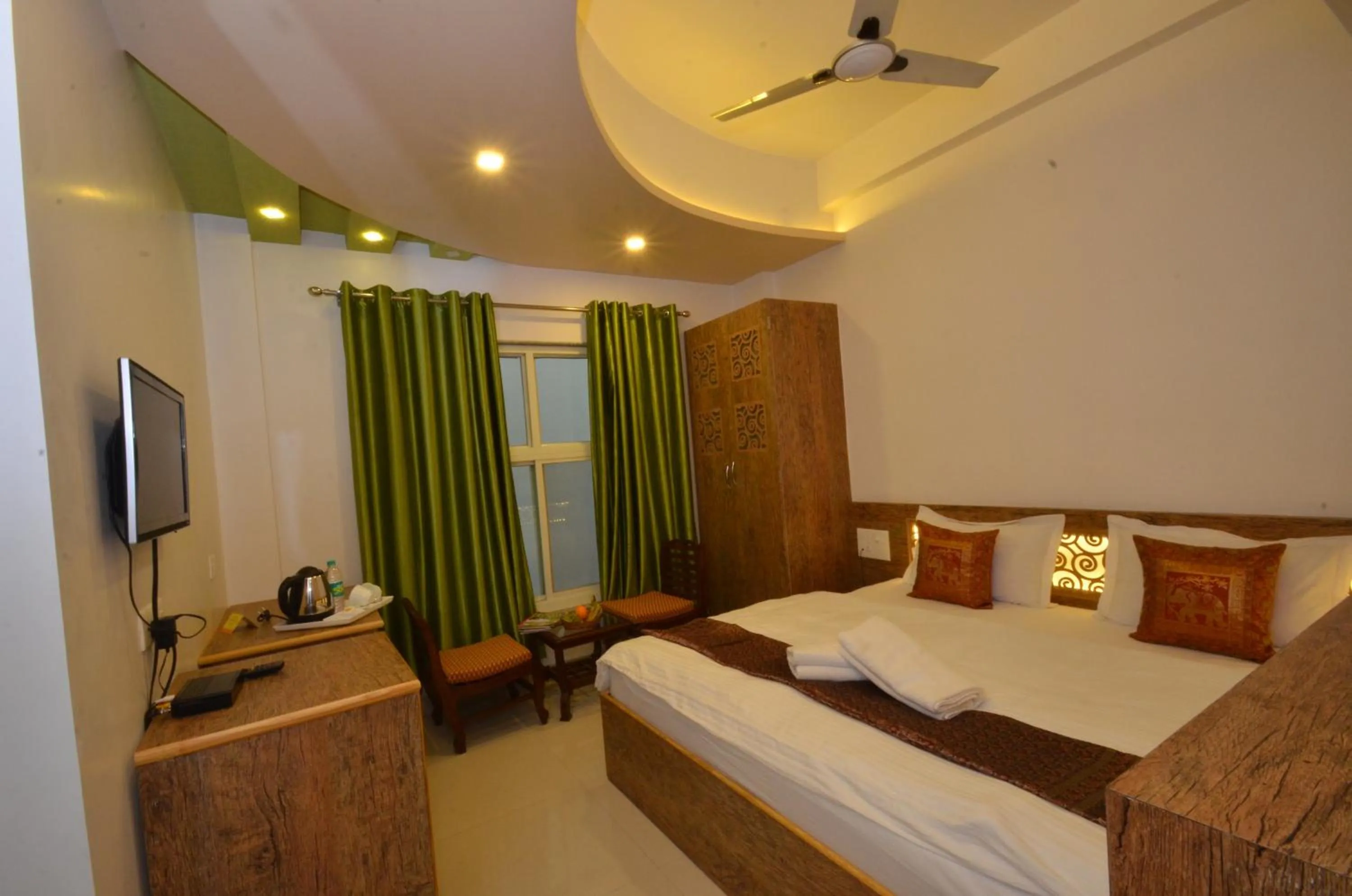 Bedroom, Bed in Hotel Banaras Haveli