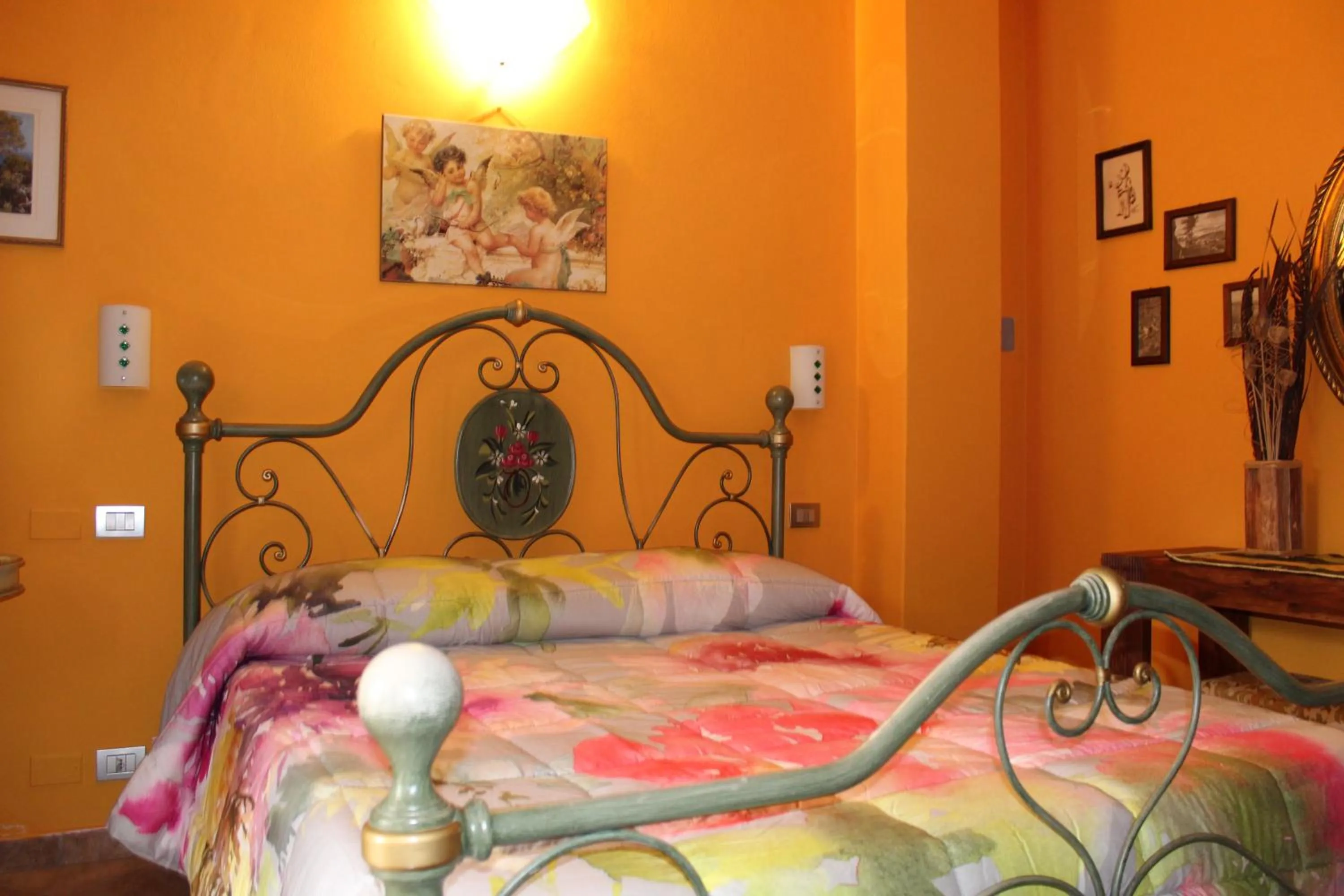 Bedroom, Bed in B&B Sandra