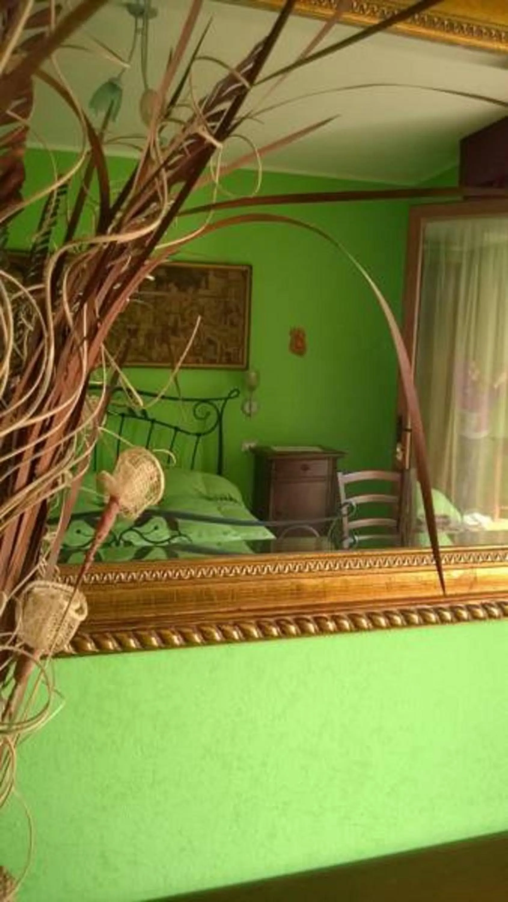 Decorative detail in B&B Sandra