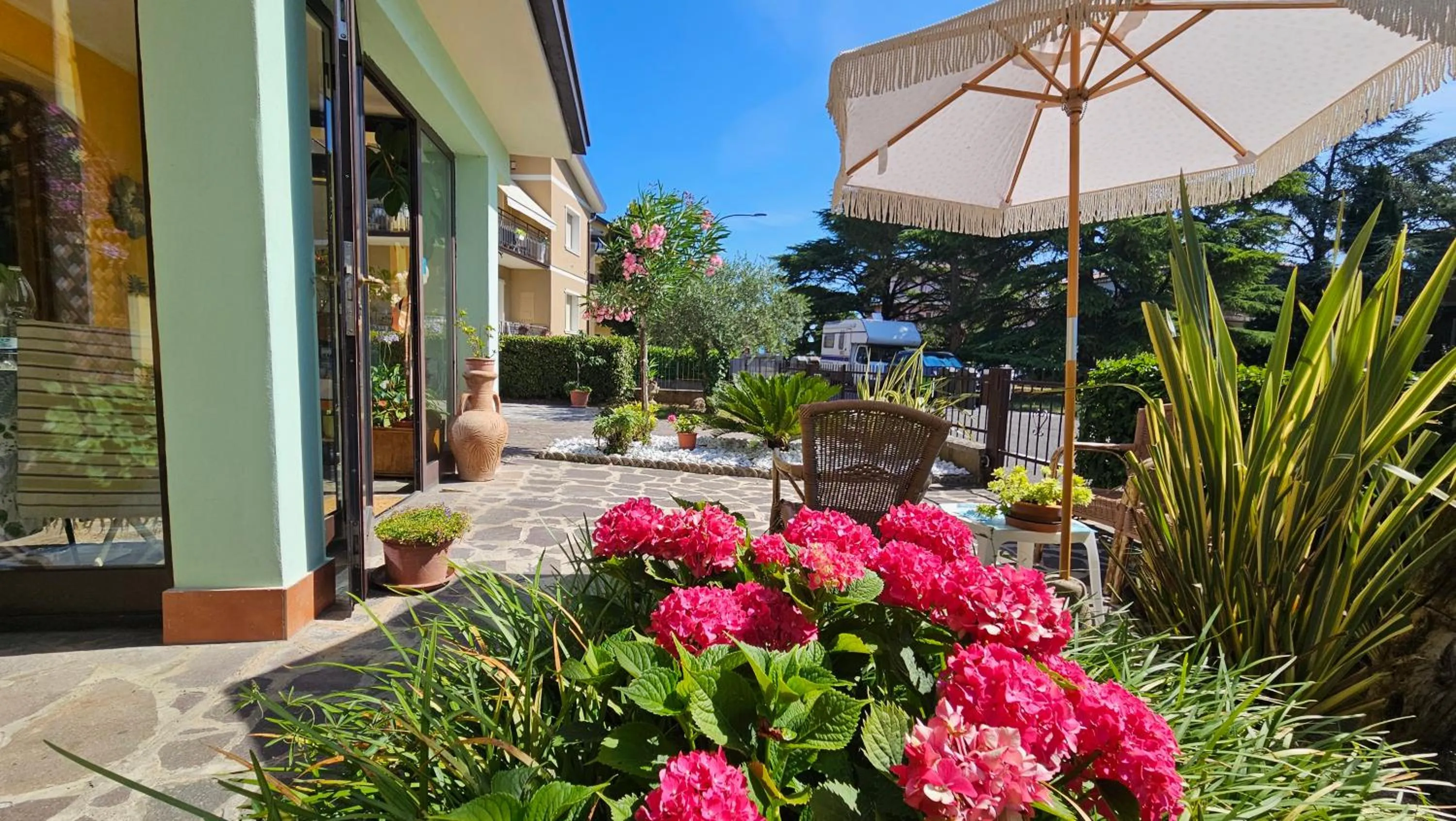 Garden view in B&B Sandra