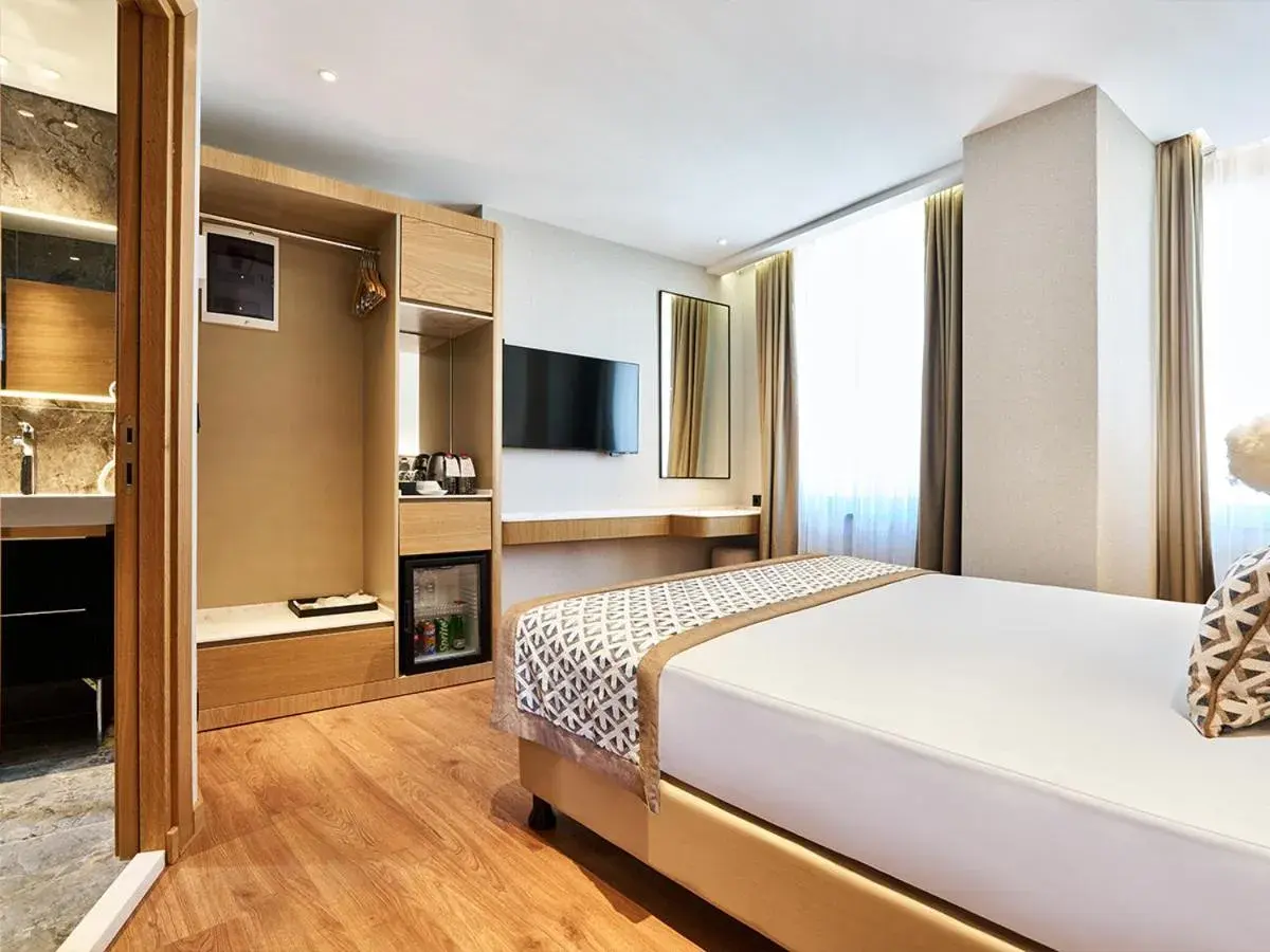 Deluxe Double Room in Thank You Hotel Sultanahmet Deluxe Double Room in Thank You Hotel Sultanahmet