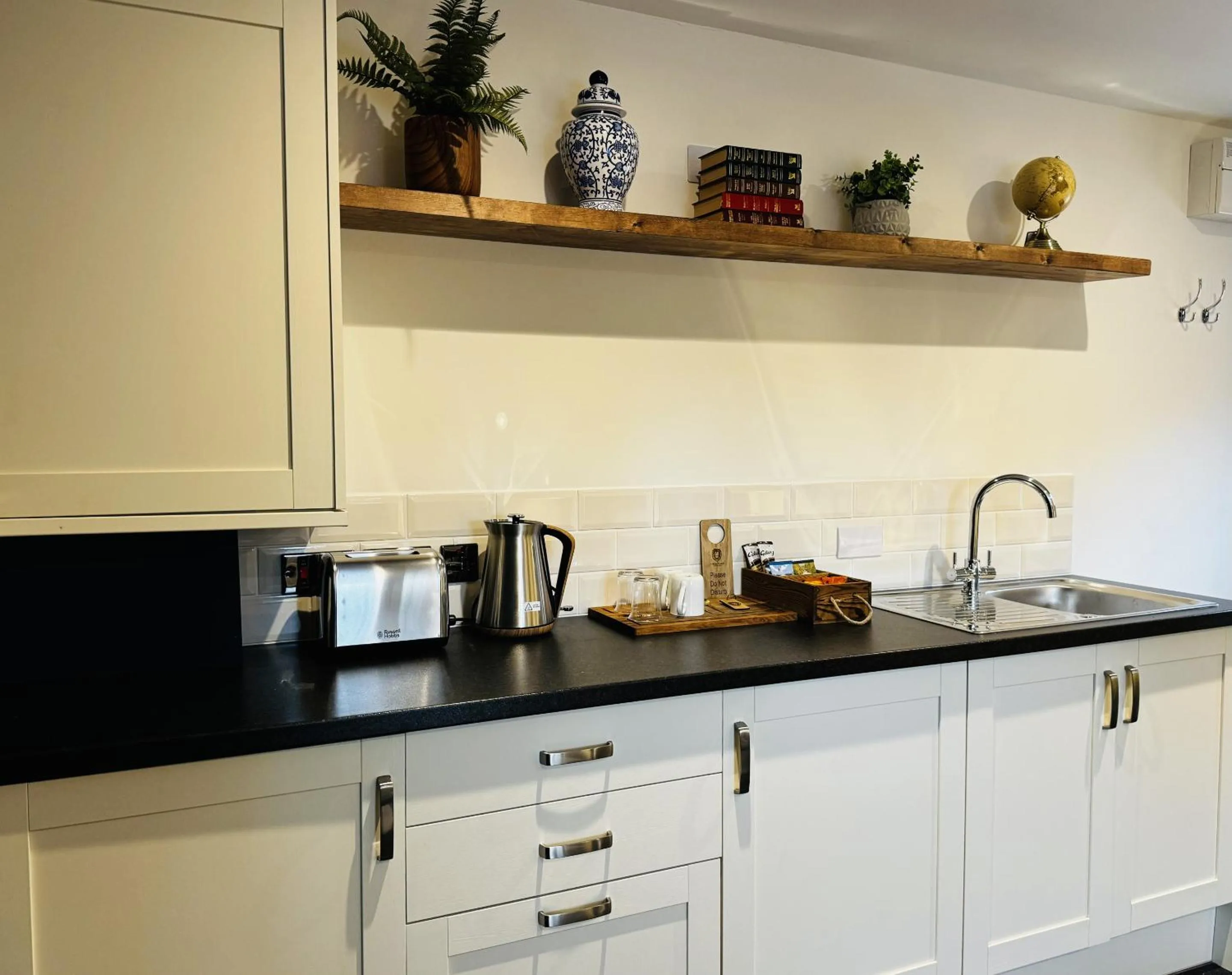 Kitchen or kitchenette in The Red Lion