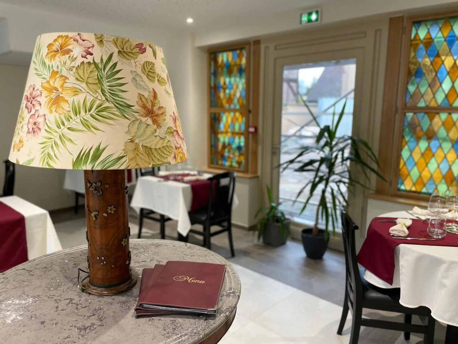 Restaurant/places to eat in Hôtel de la Croix Blanche