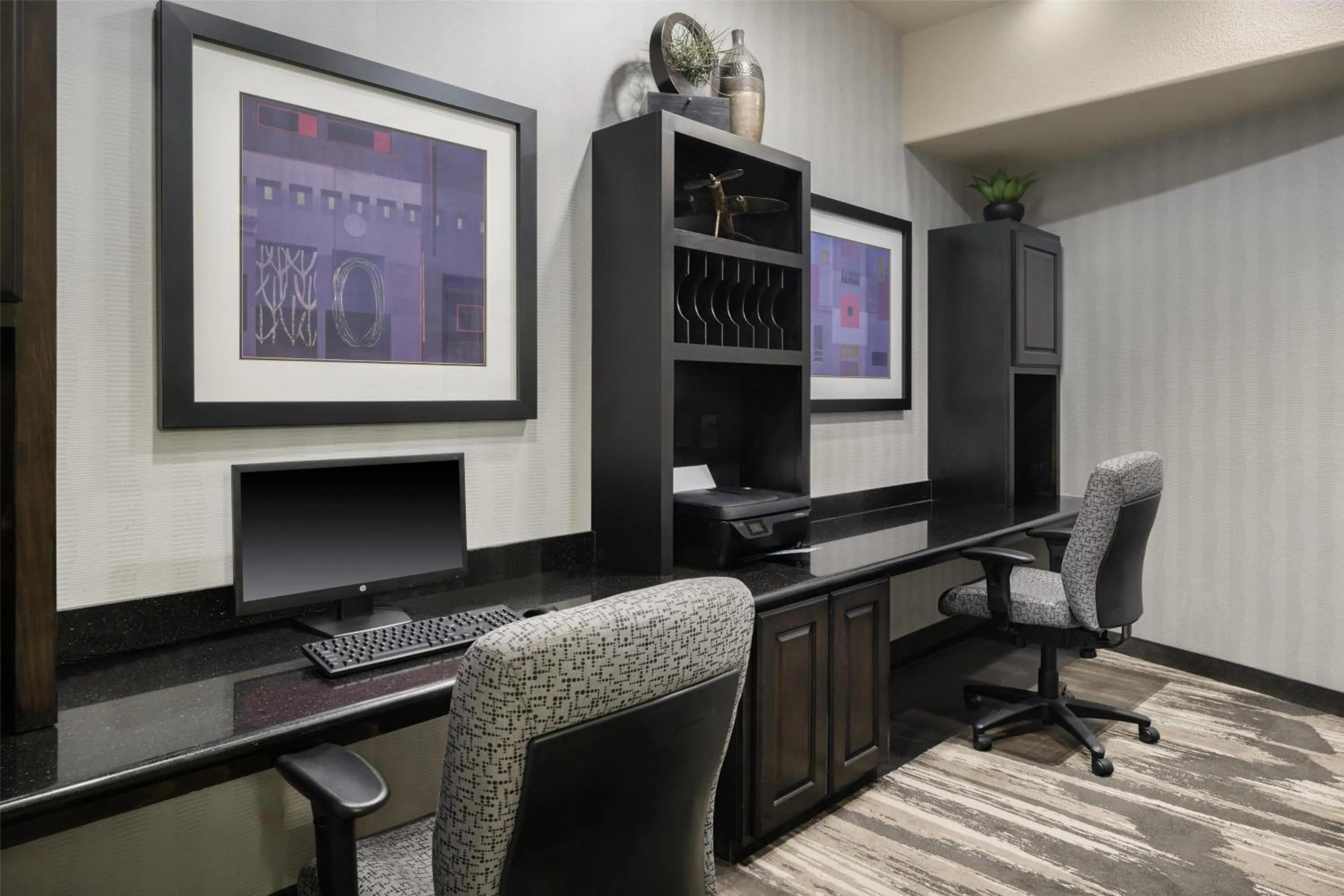 Business facilities in Best Western Premier Crown Chase Inn & Suites