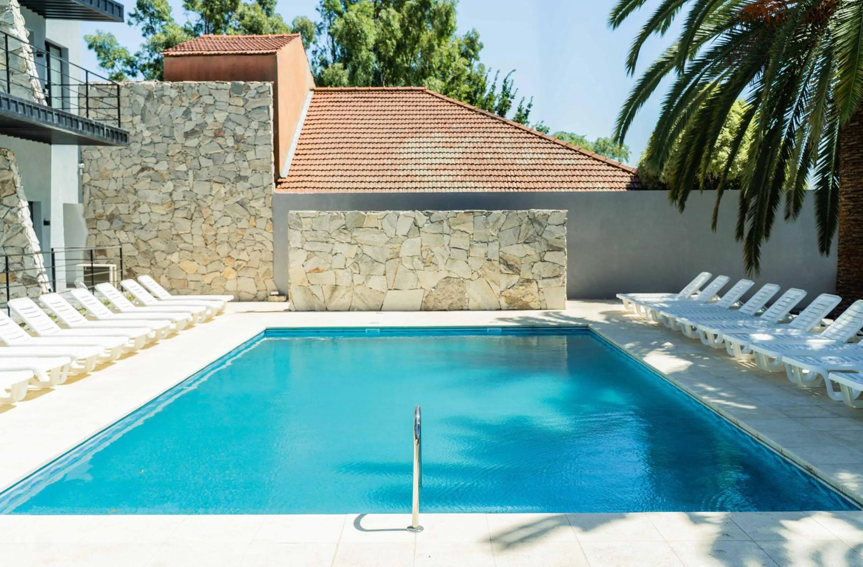 Day in Palmas de la Laguna by Posada Suiza