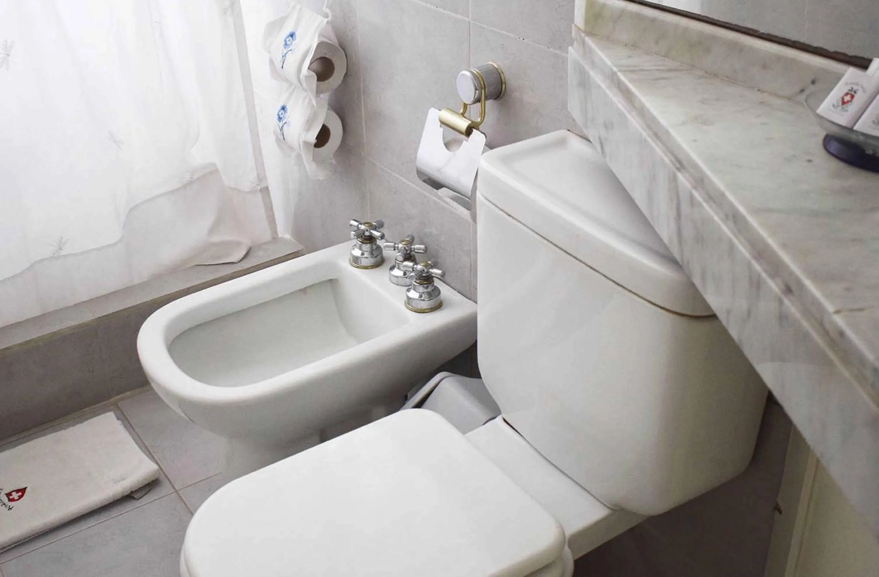 Posada Suiza by Prima Collection