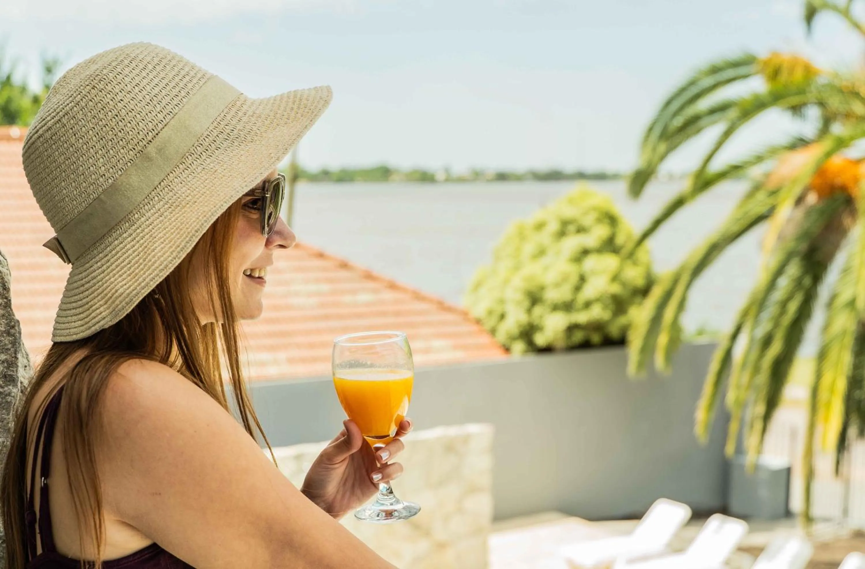 People in Palmas de la Laguna by Posada Suiza