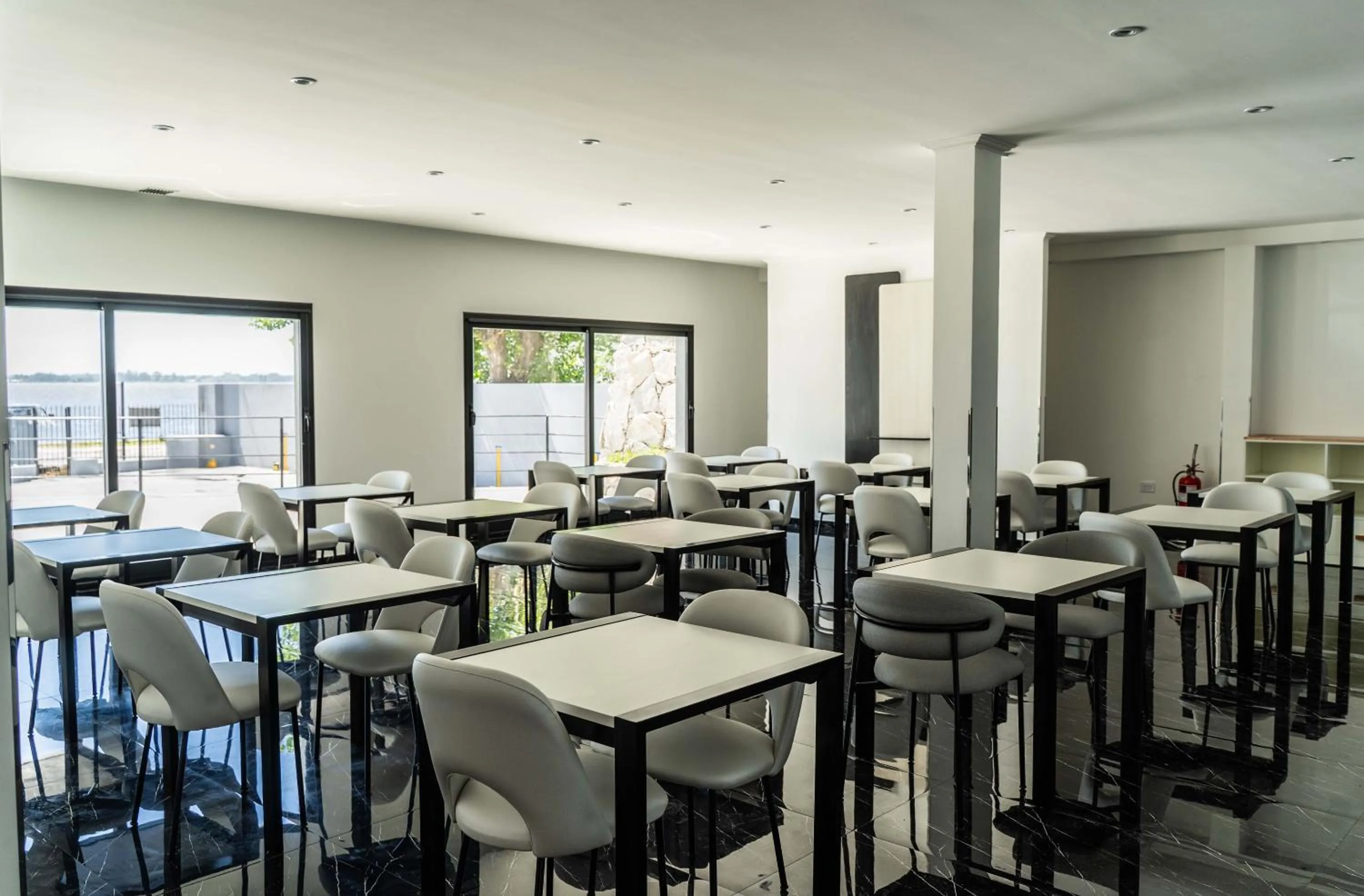 Restaurant/places to eat in Palmas de la Laguna by Posada Suiza