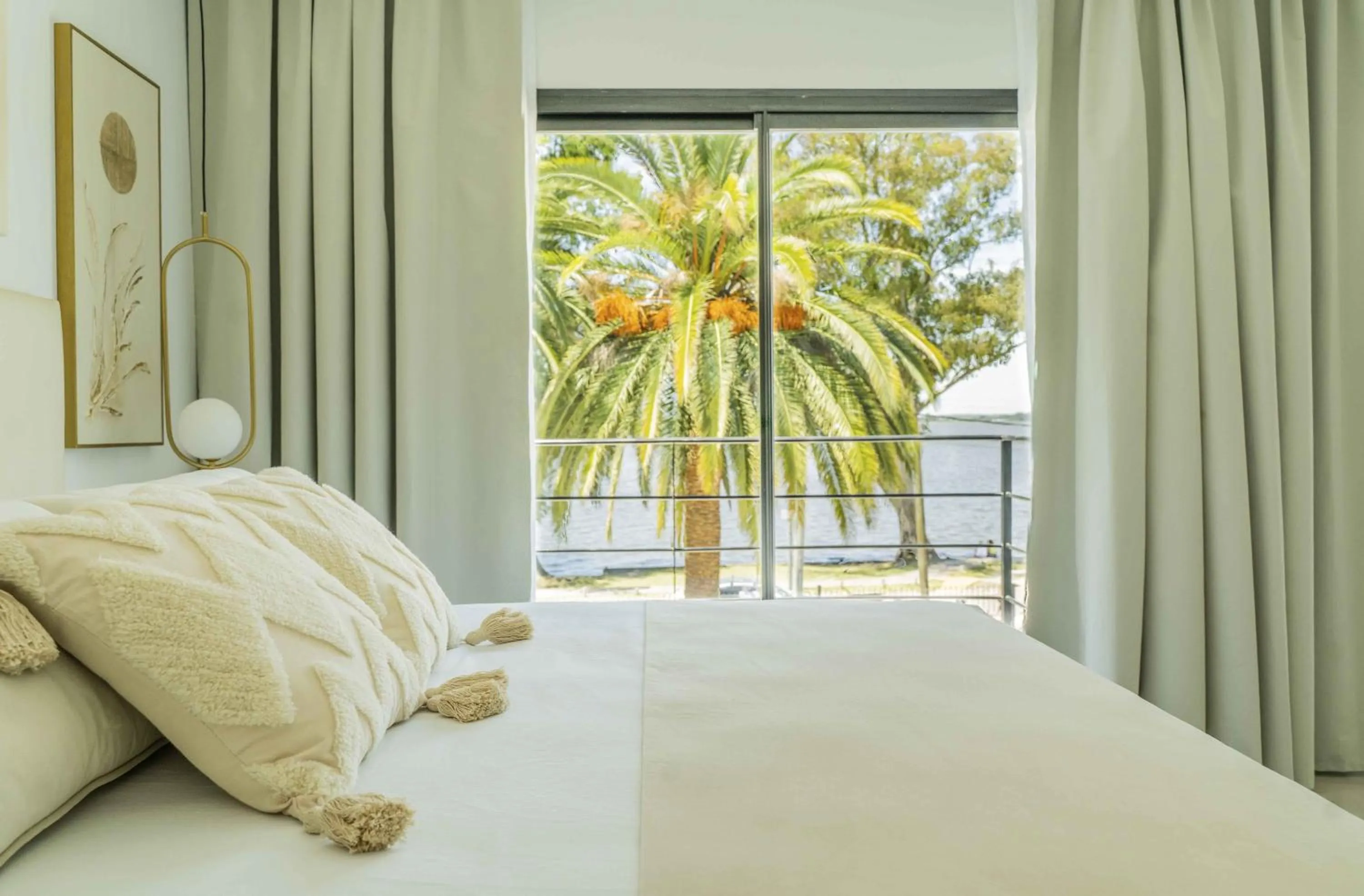 Bed in Palmas de la Laguna by Posada Suiza