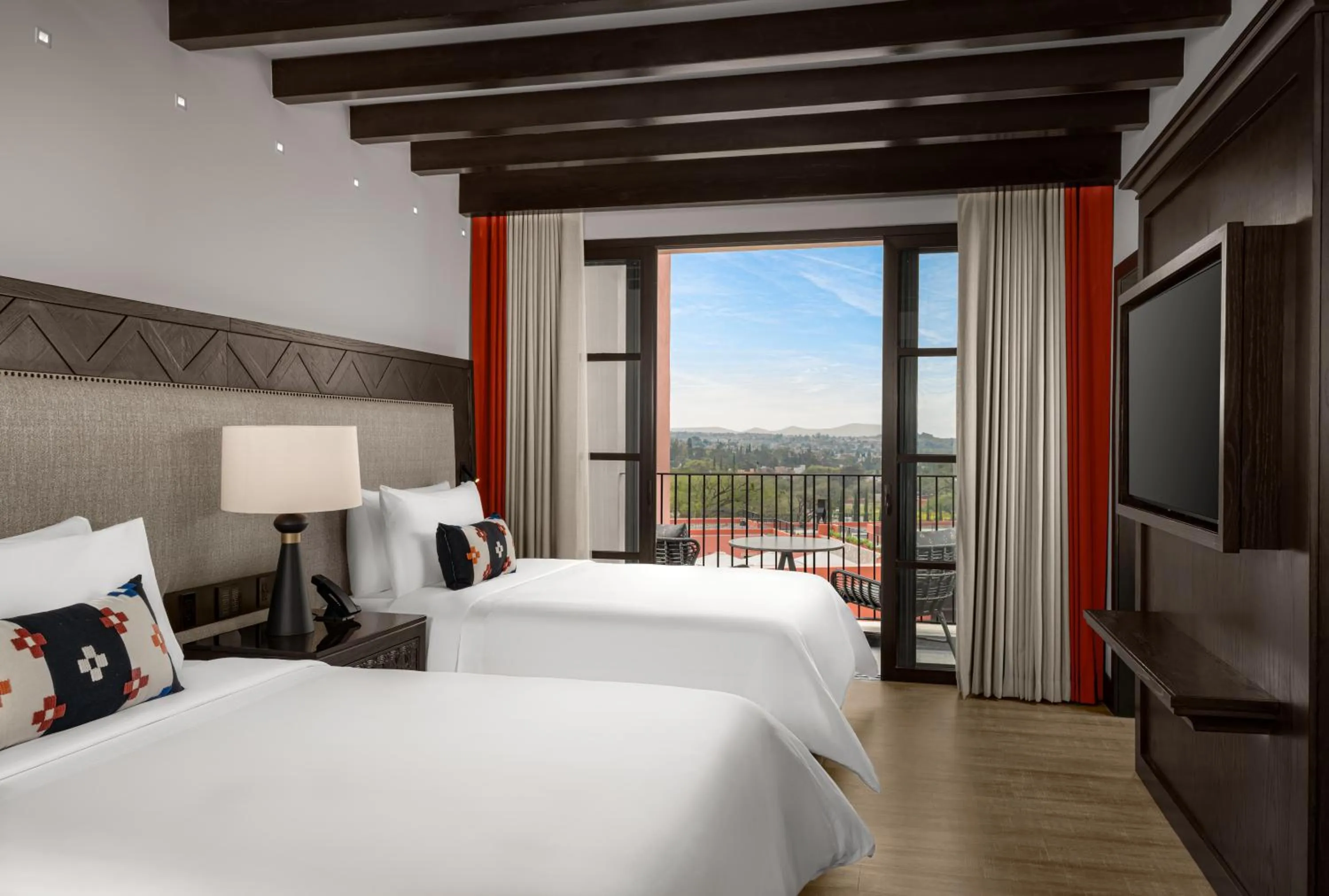 Bed in Pueblo Bonito Vantage San Miguel de Allende