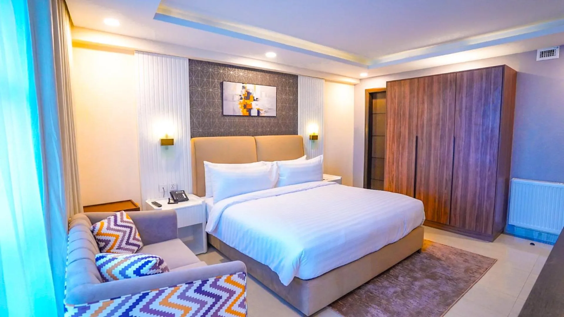 Shower, Bed in Fiora Hotel