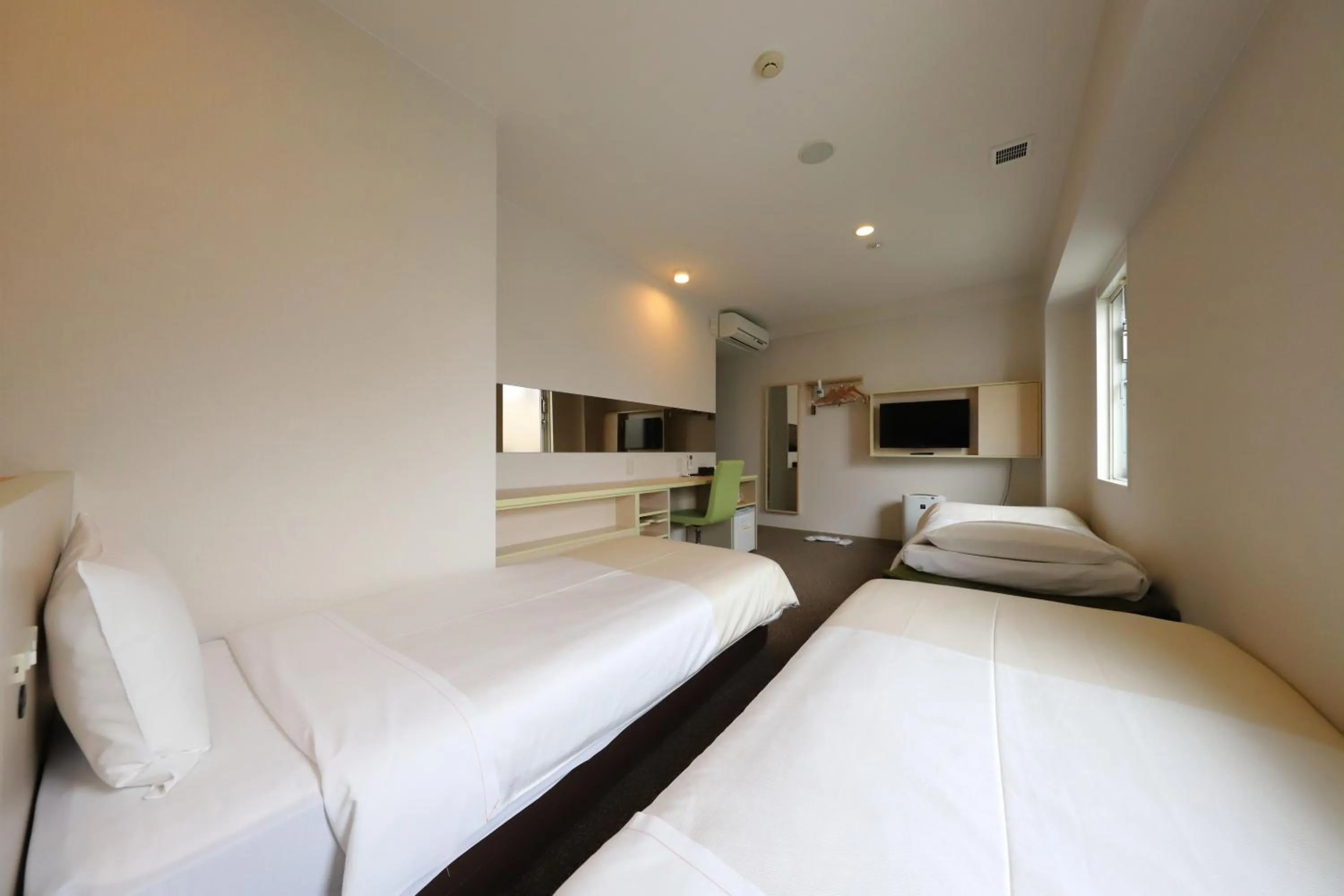 Bedroom, Bed in Smile Hotel Osaka Tennoji