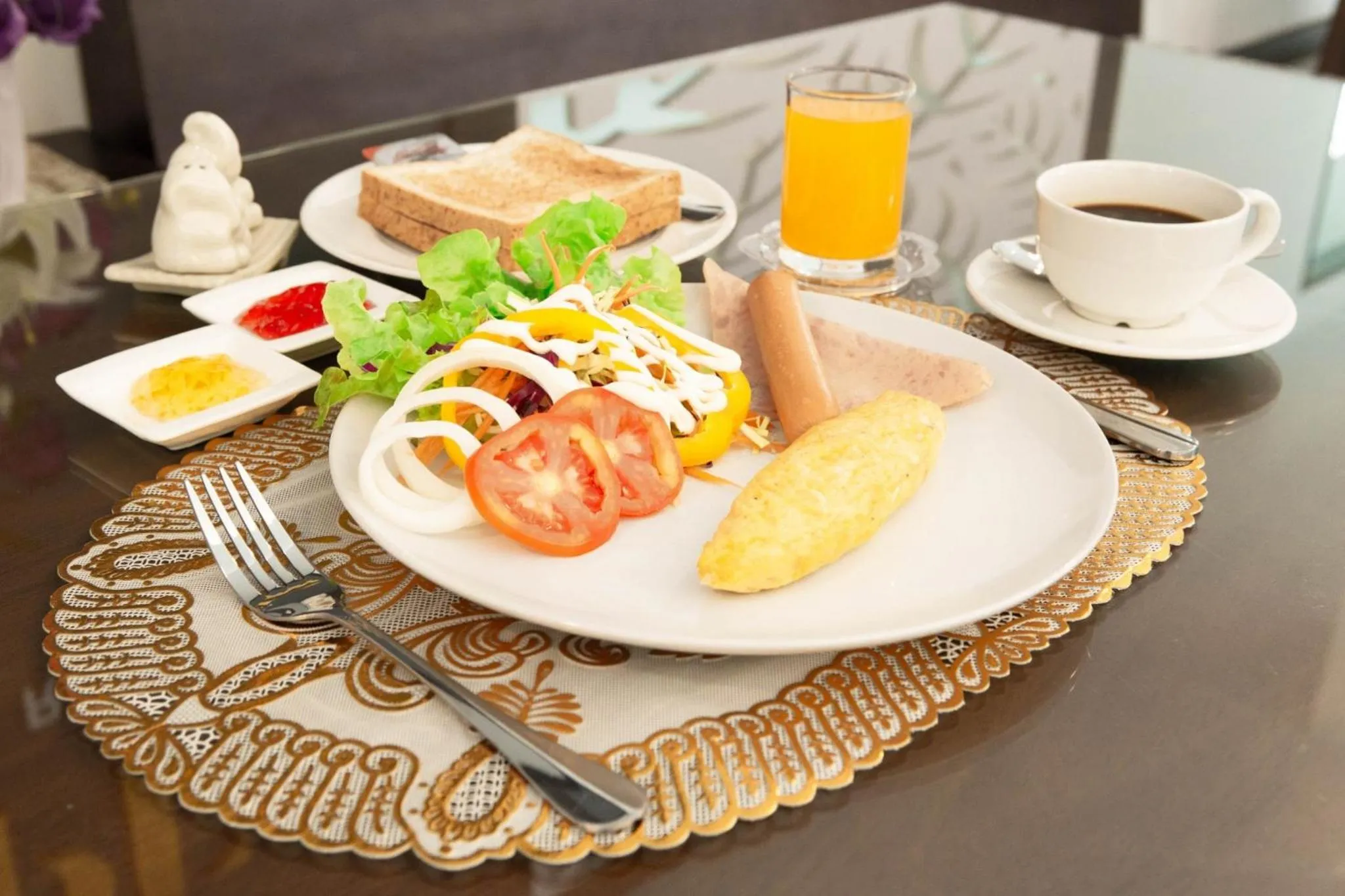 Breakfast in Peppery Hills