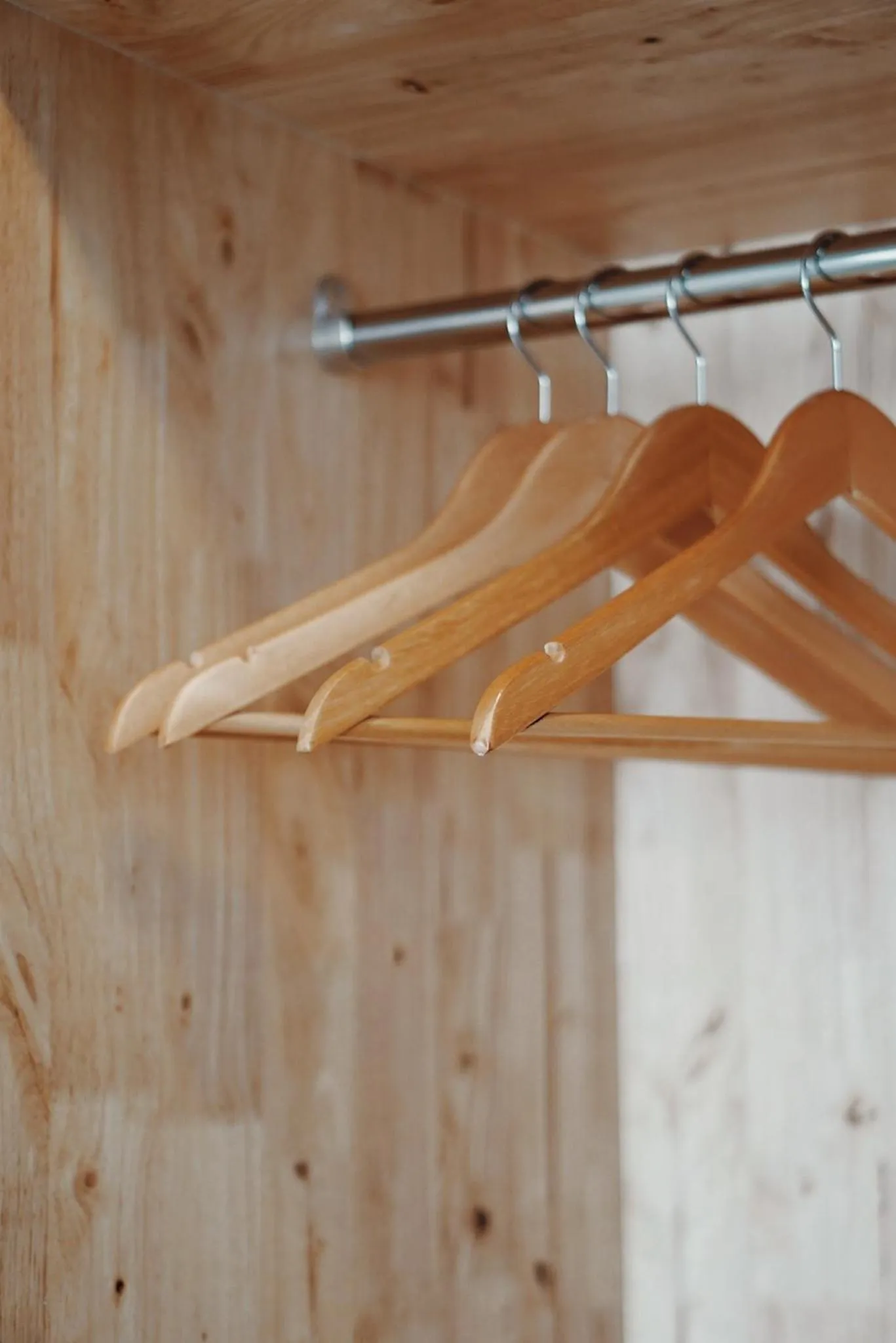 wardrobe in Peppery Hills