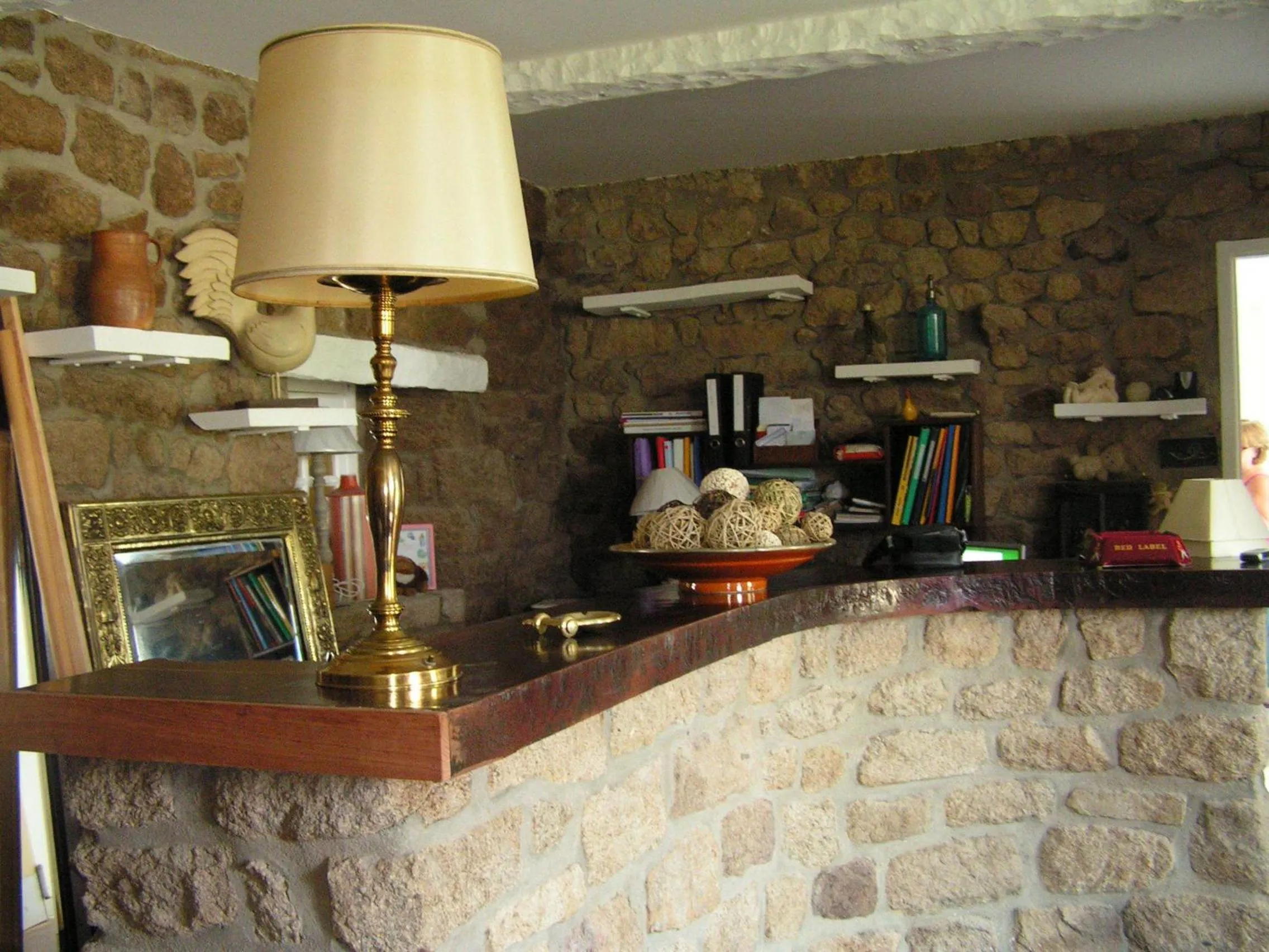 Lobby or reception in Les Chambres de Kerzerho