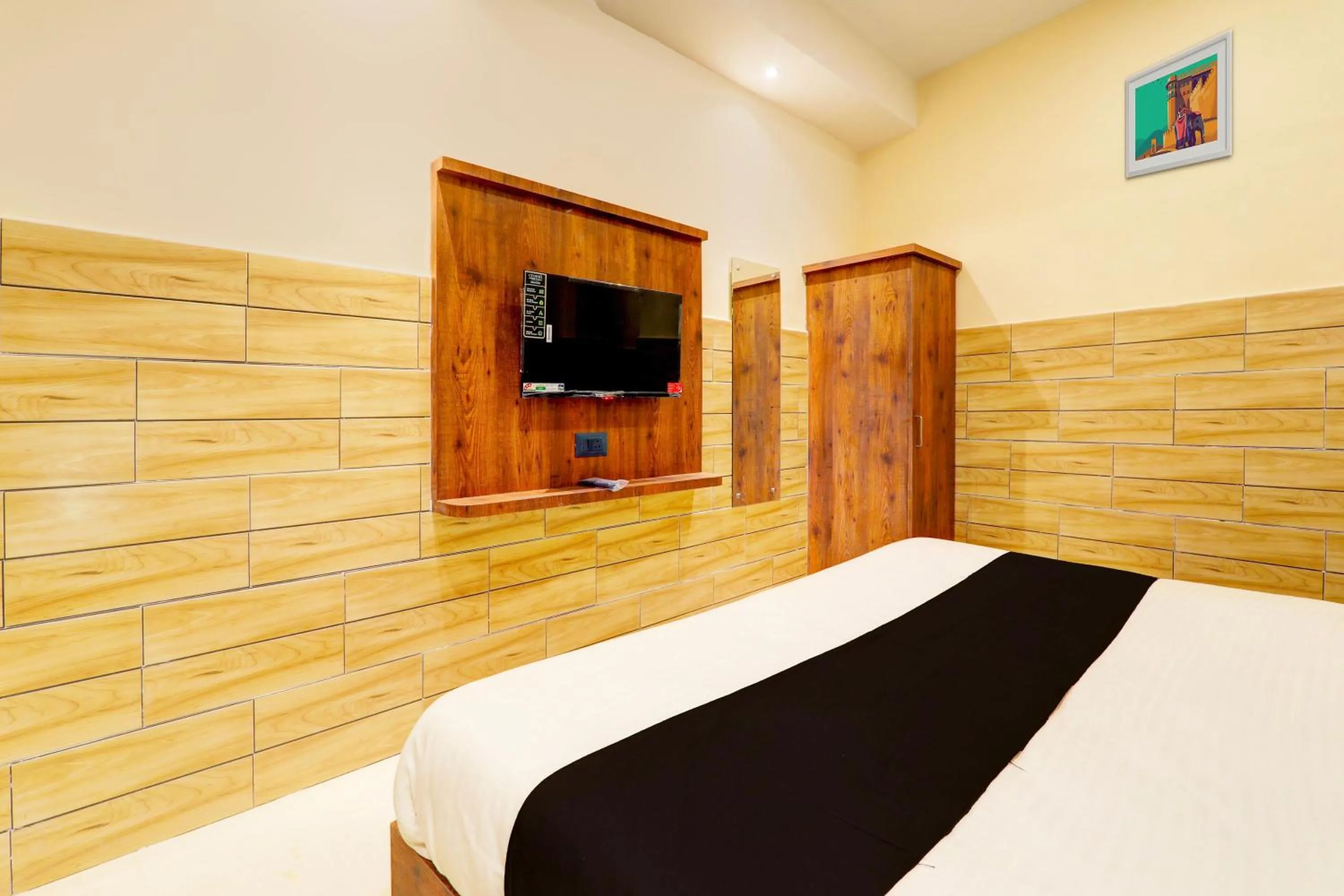 Bedroom, Bed in Super Hotel O Super Kalpna Inn