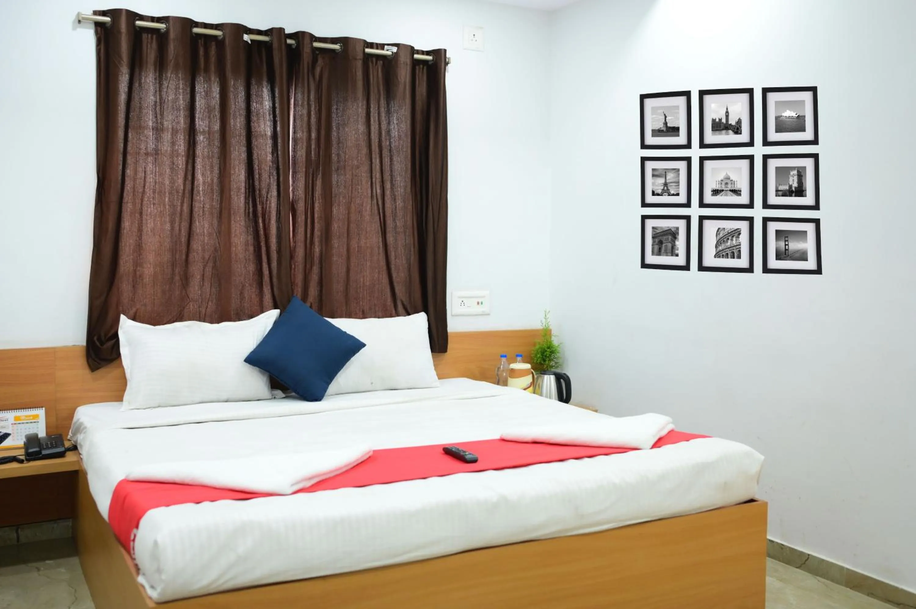 Bedroom, Bed in Hotel O Westin Regency