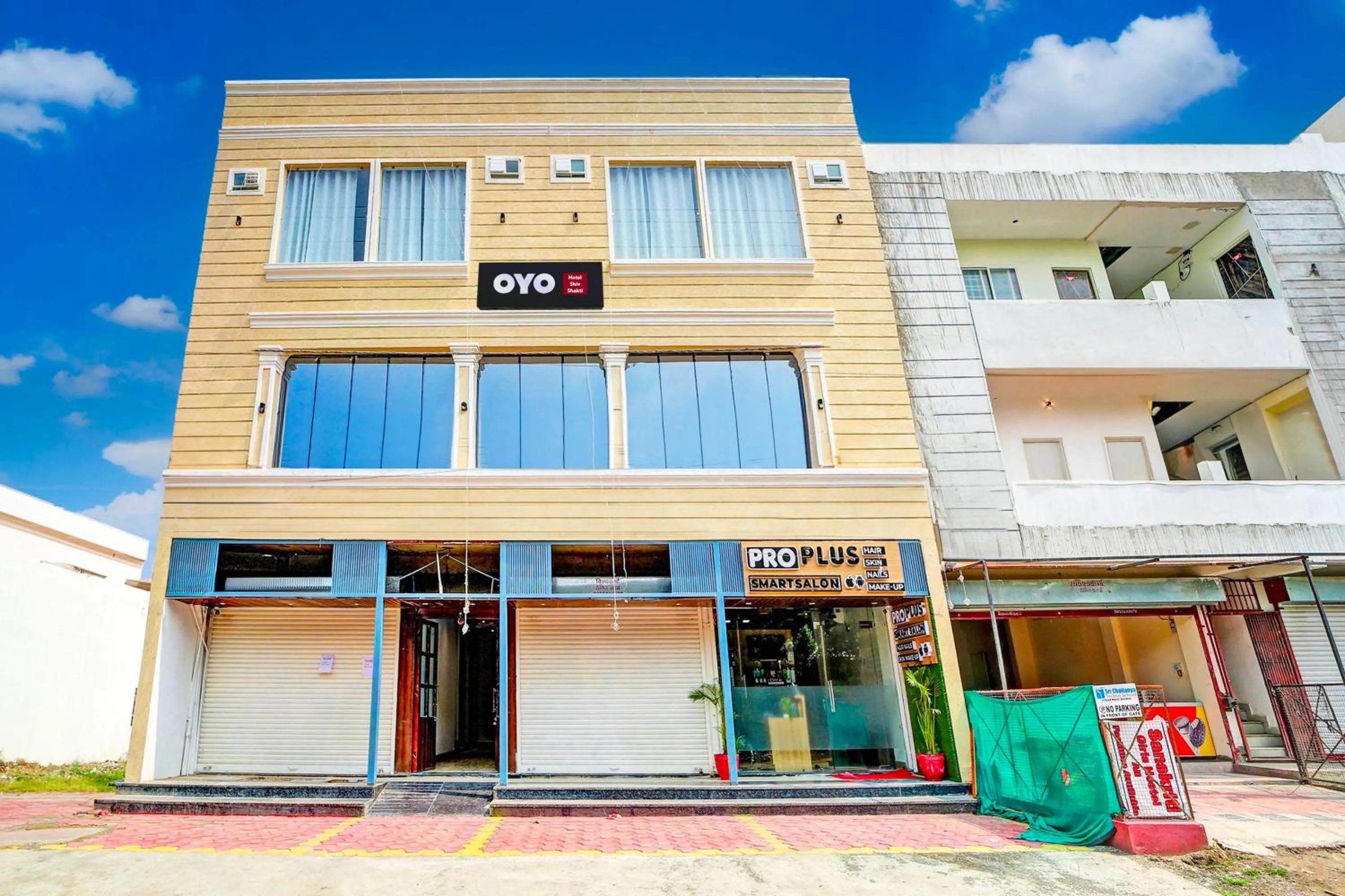 Hotel O Shiv Shakti Kolar nahar bus stop