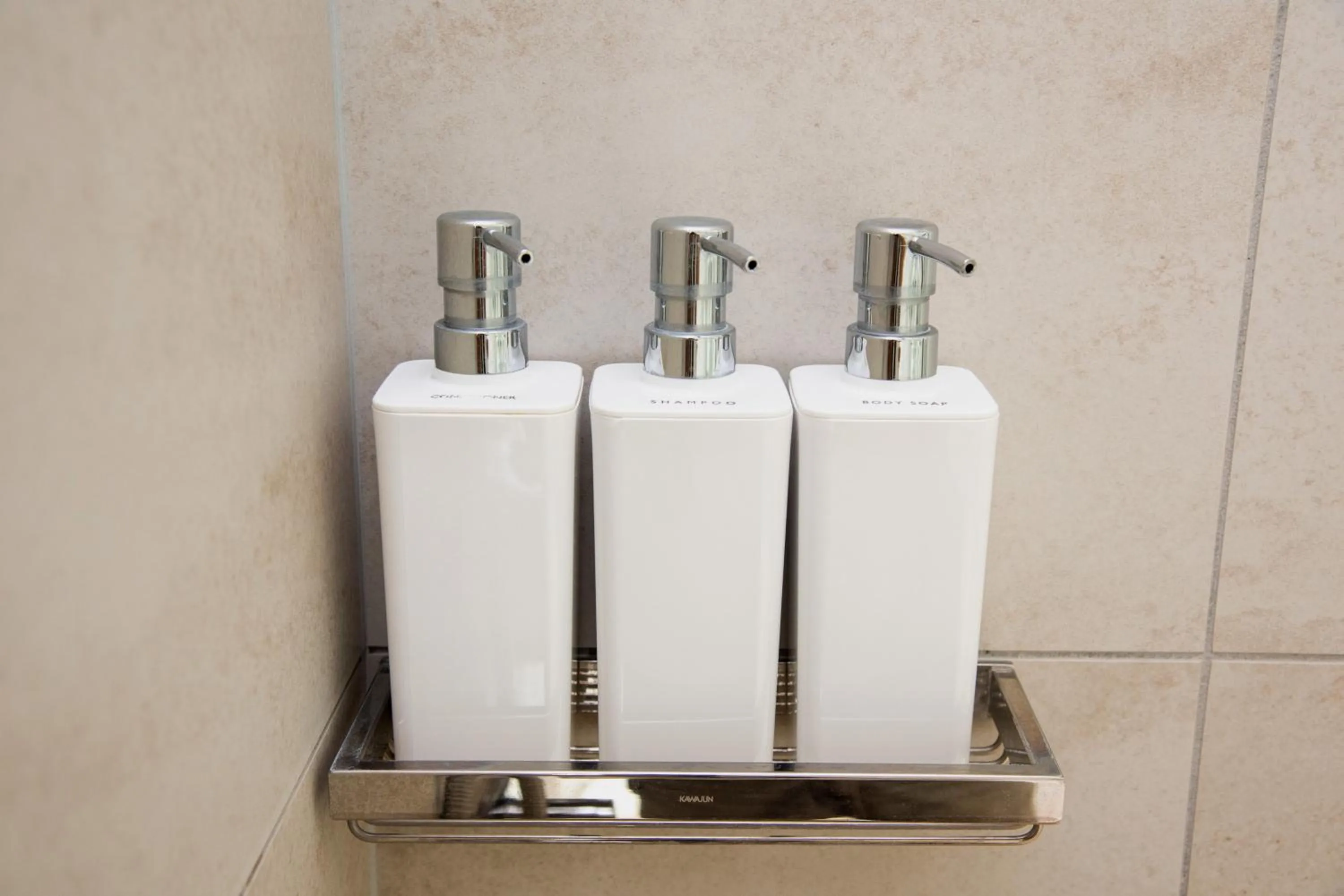 Shower in pool villa Sanrriott Okinawa Motobu