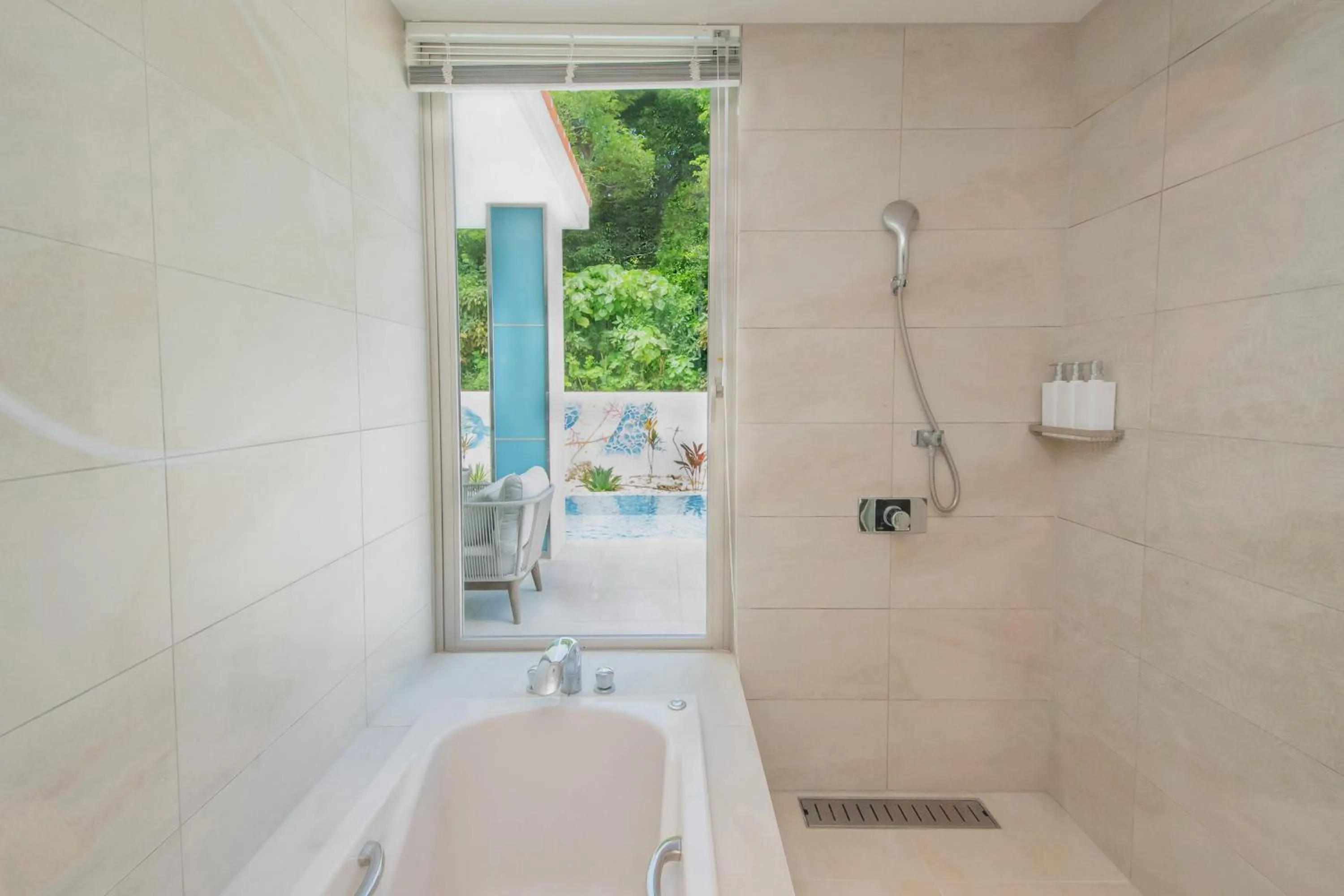 Bathroom in pool villa Sanrriott Okinawa Motobu