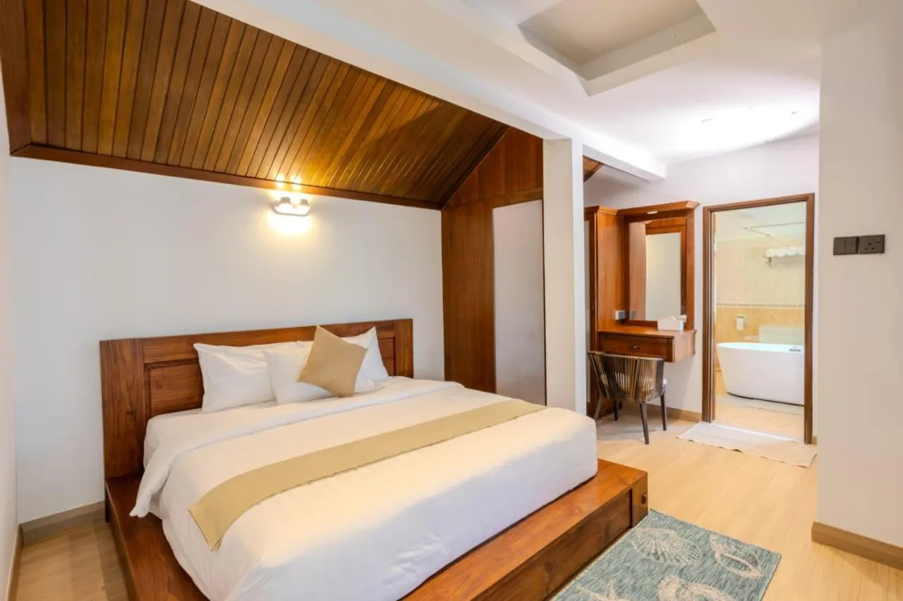 Bedroom, Bed in Suntai Villa, Beachfront Suites