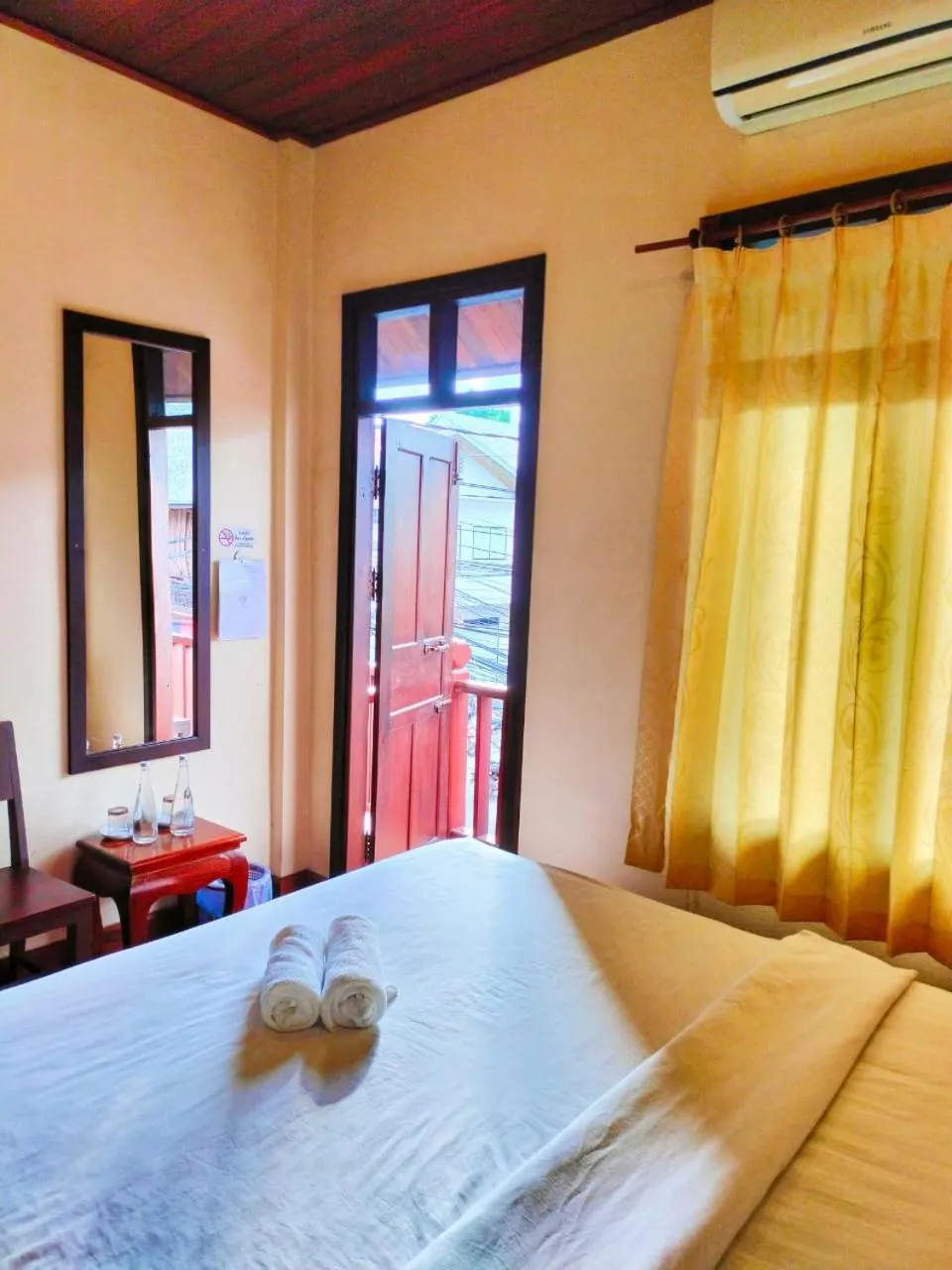 View (from property/room), Bed in Tingkham Guesthouse