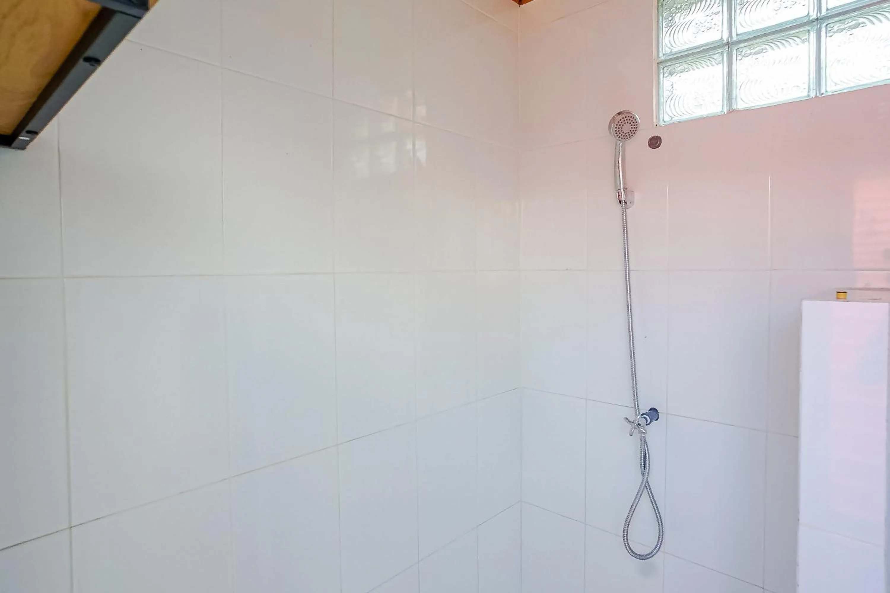 Bathroom in Rainbow Glamping