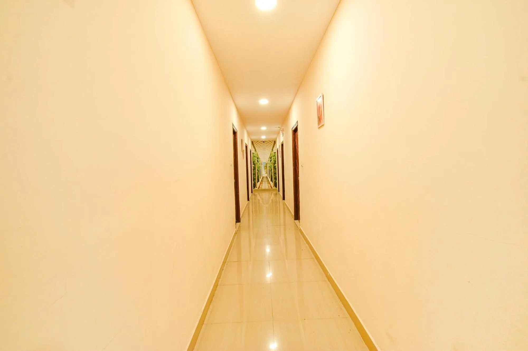 Lobby or reception in FabHotel Yogeshwara Grand - Nr Hyderabad International Airport, Shamshabad
