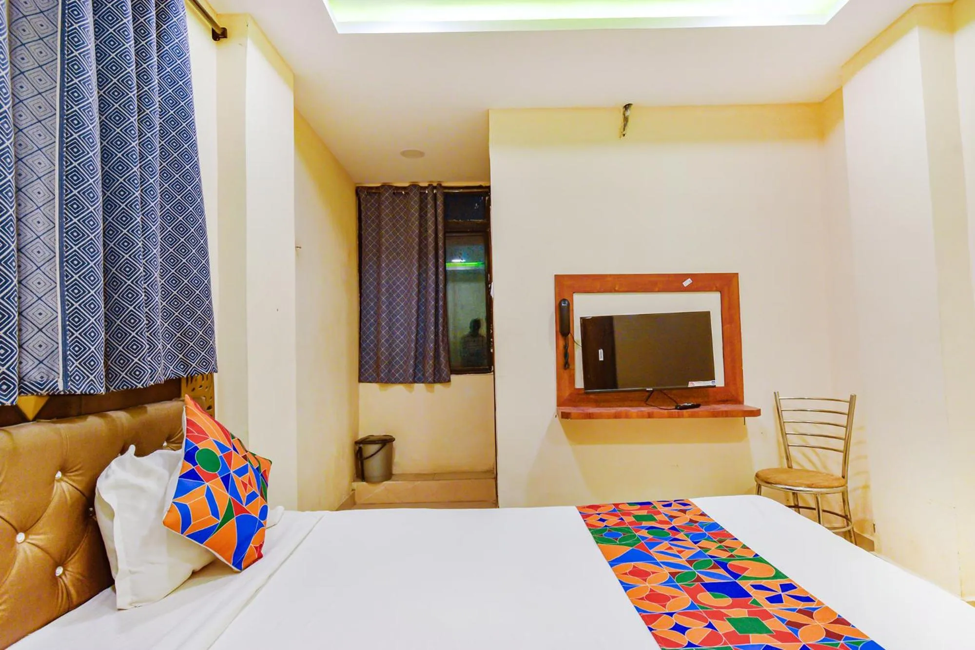 Bed in FabHotel Yogeshwara Grand - Nr Hyderabad International Airport, Shamshabad