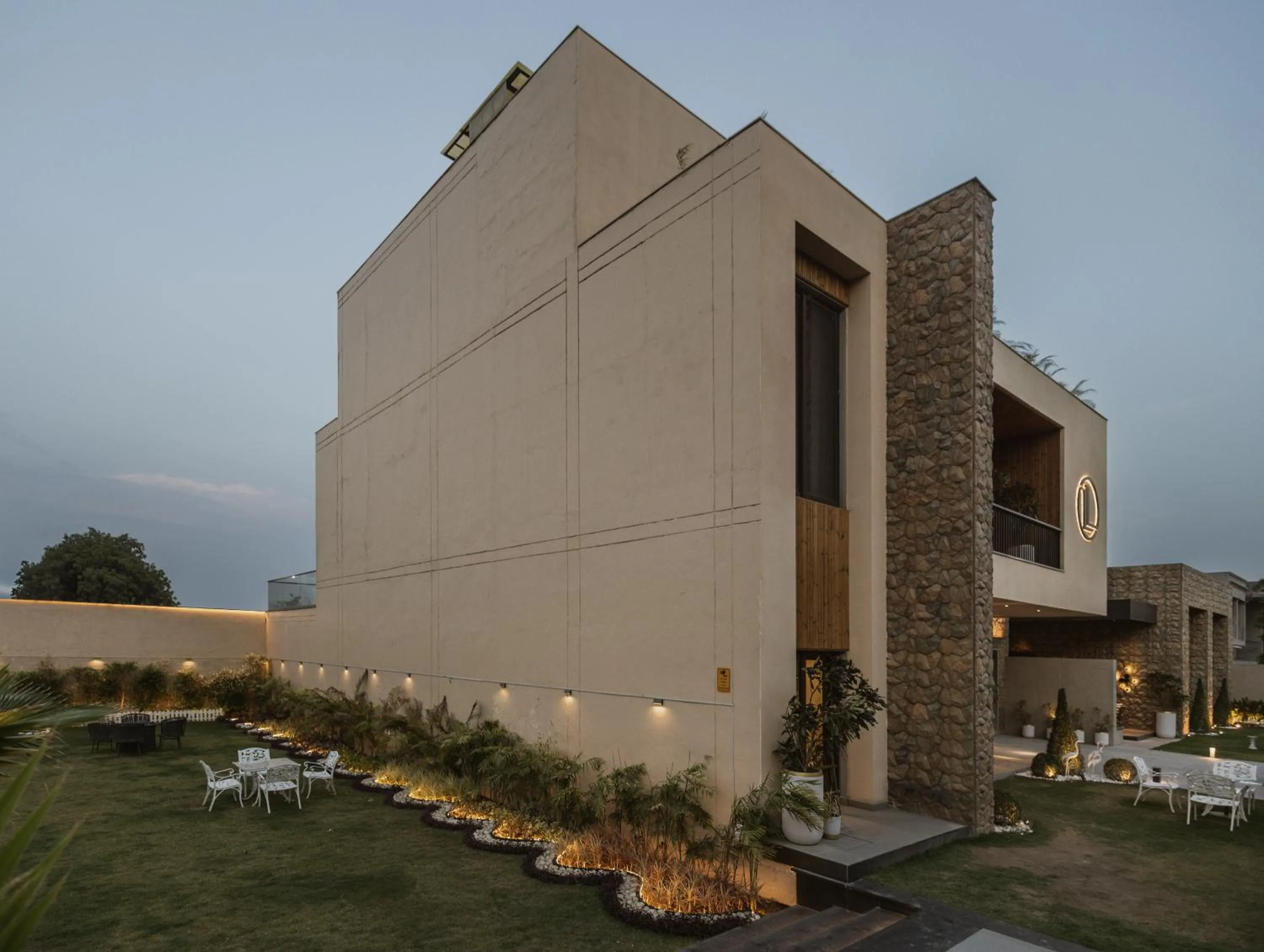 Property building in Luxury Lofts