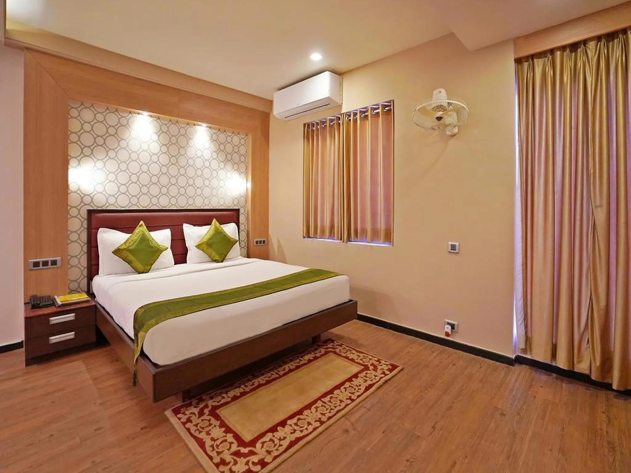 Bed in Gold Coast Beach Resort