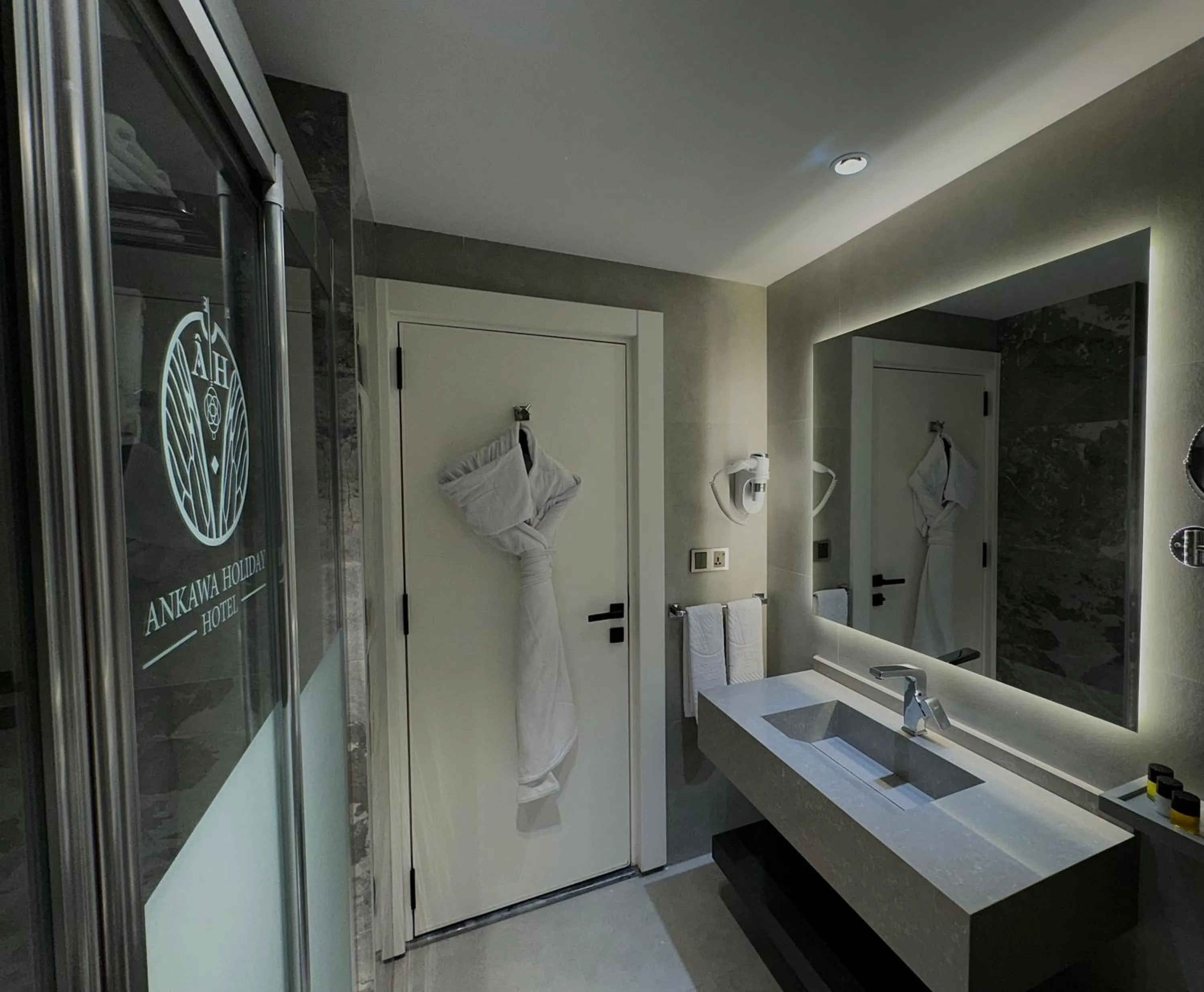 Deluxe Twin Room in Ankawa Holiday Hotel