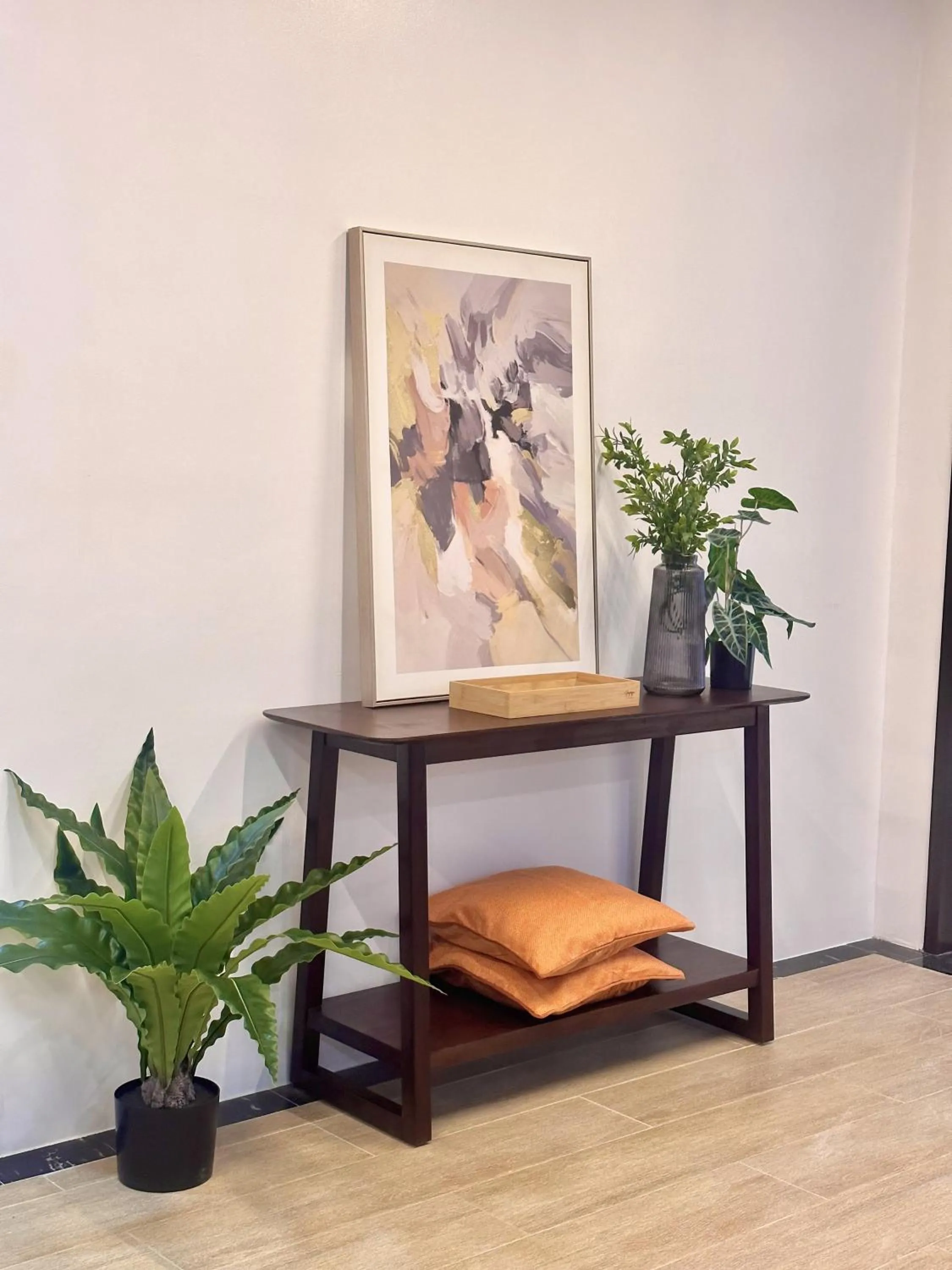 Decorative detail in Travelbee Minglanilla Inn