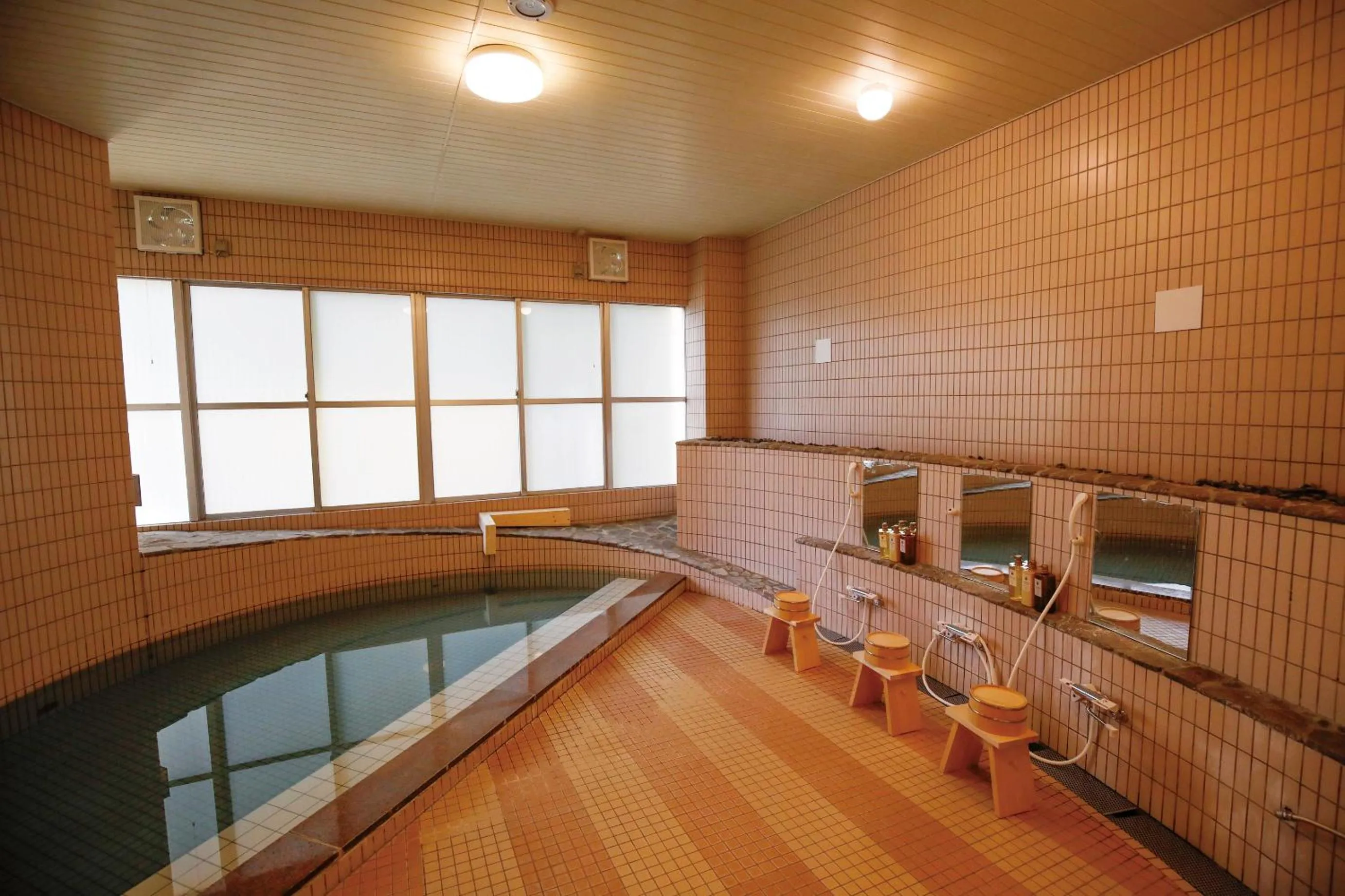 Hot Spring Bath in Arashi no Yakata