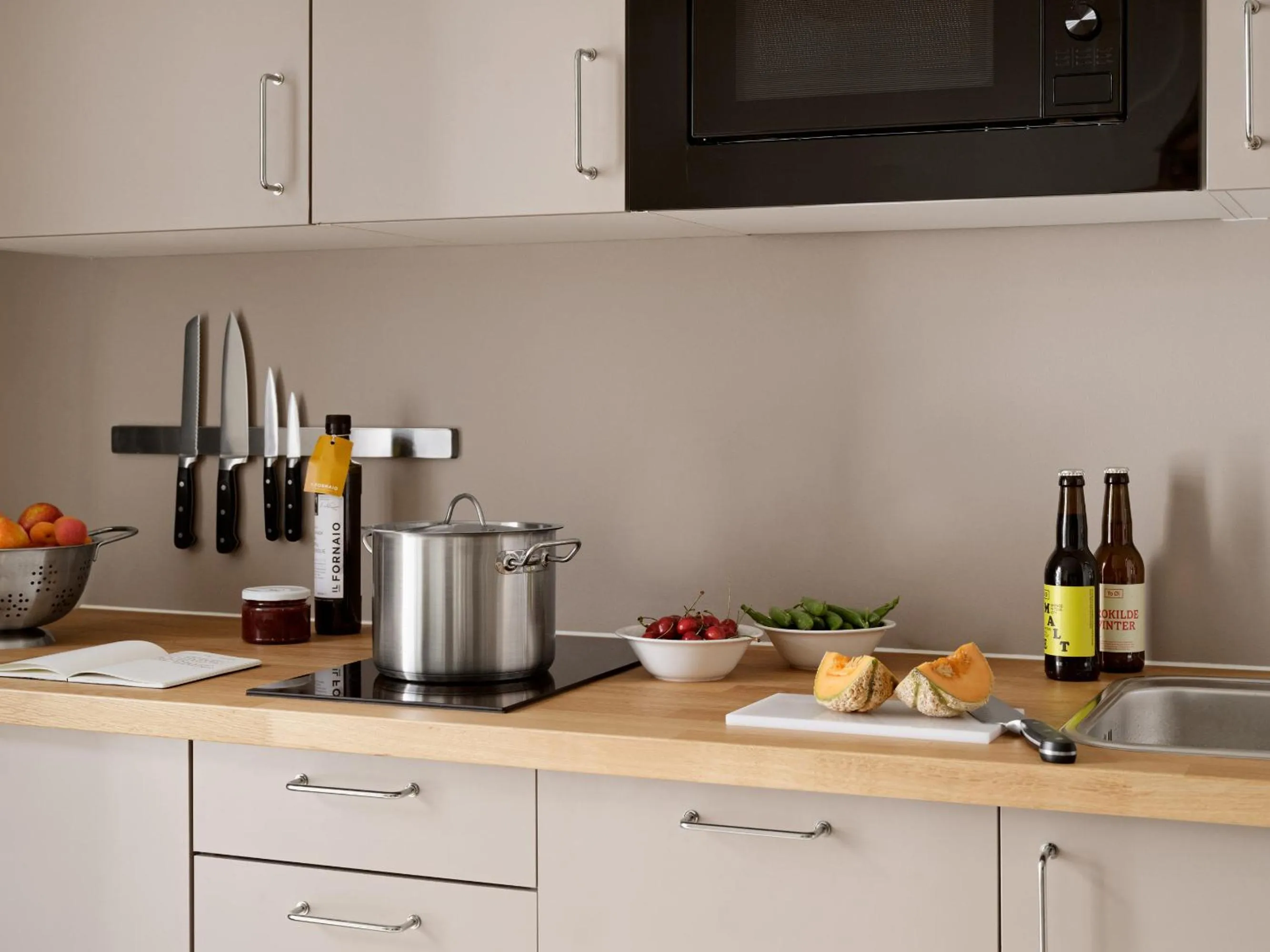 Flora Apartment Hotel