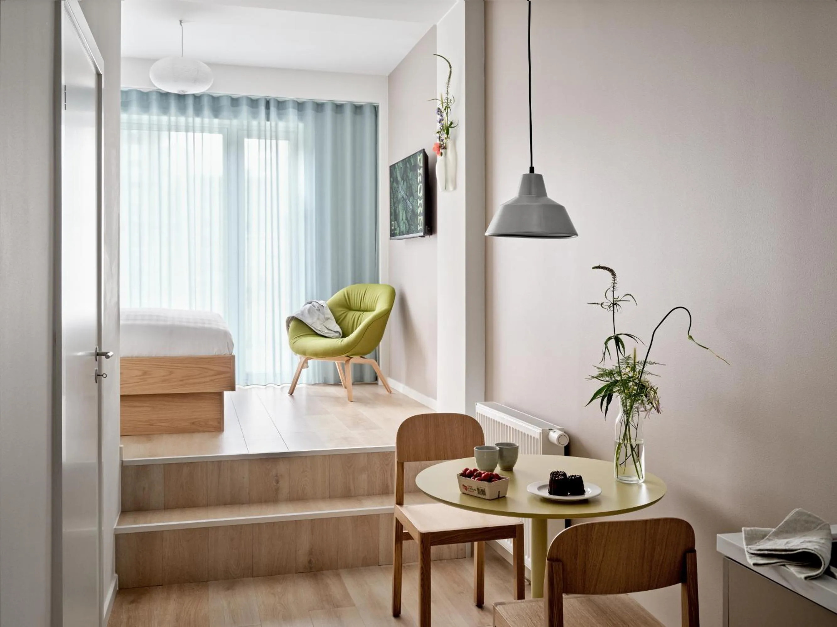 Bed in Flora Apartment Hotel