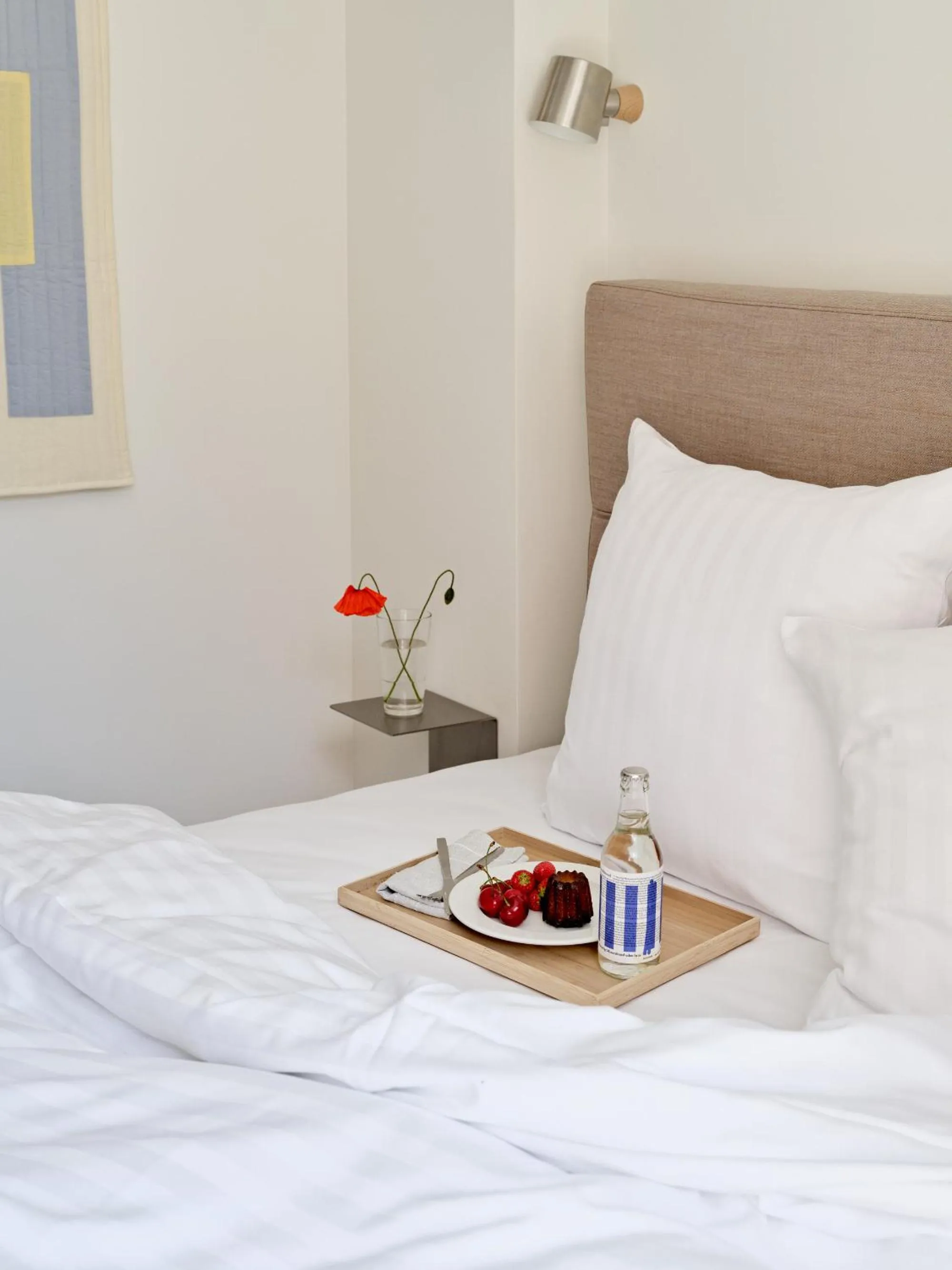 Bed in Flora Apartment Hotel