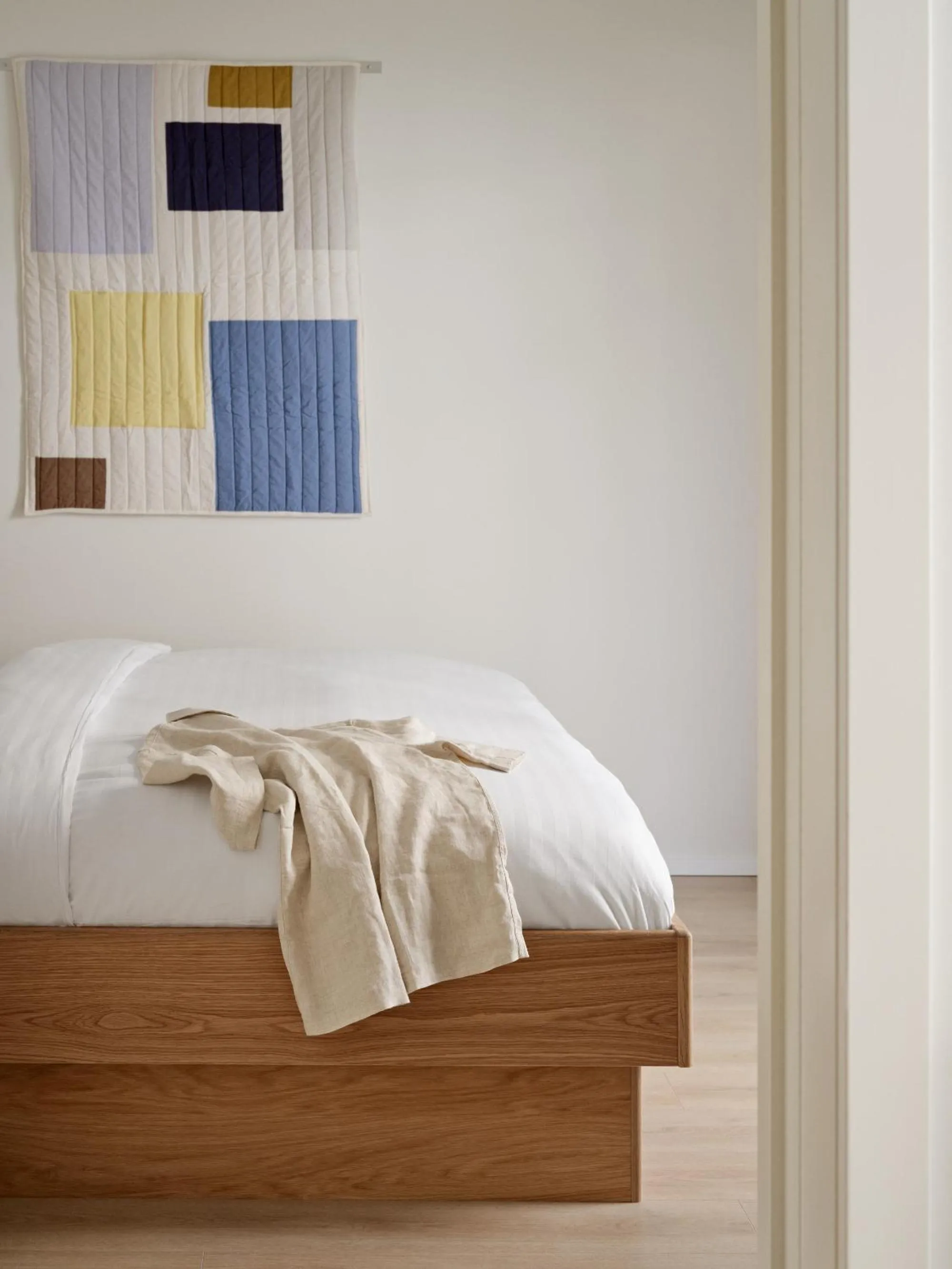 Bed in Flora Apartment Hotel