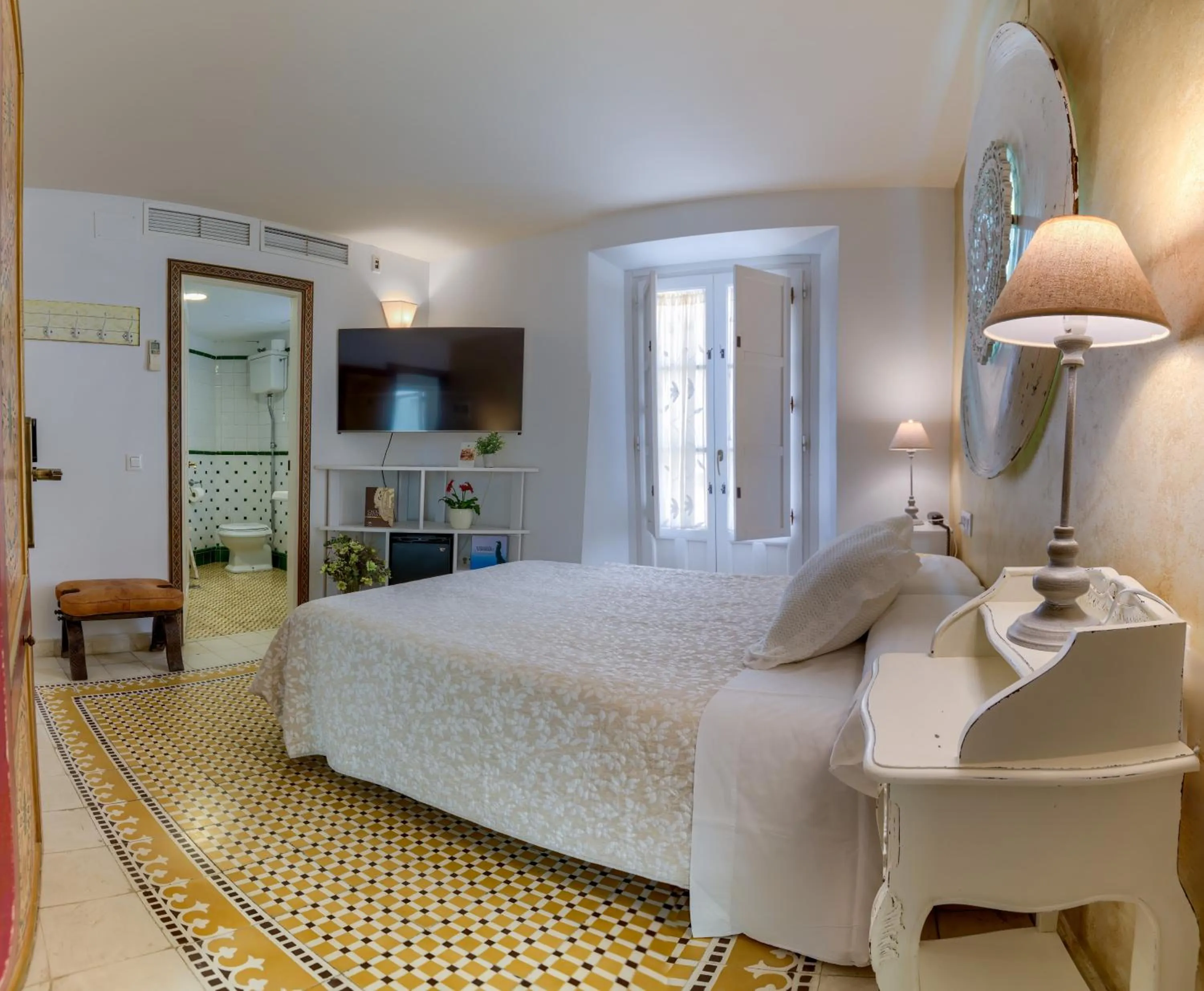 Bedroom, Bed in Hotel Argantonio