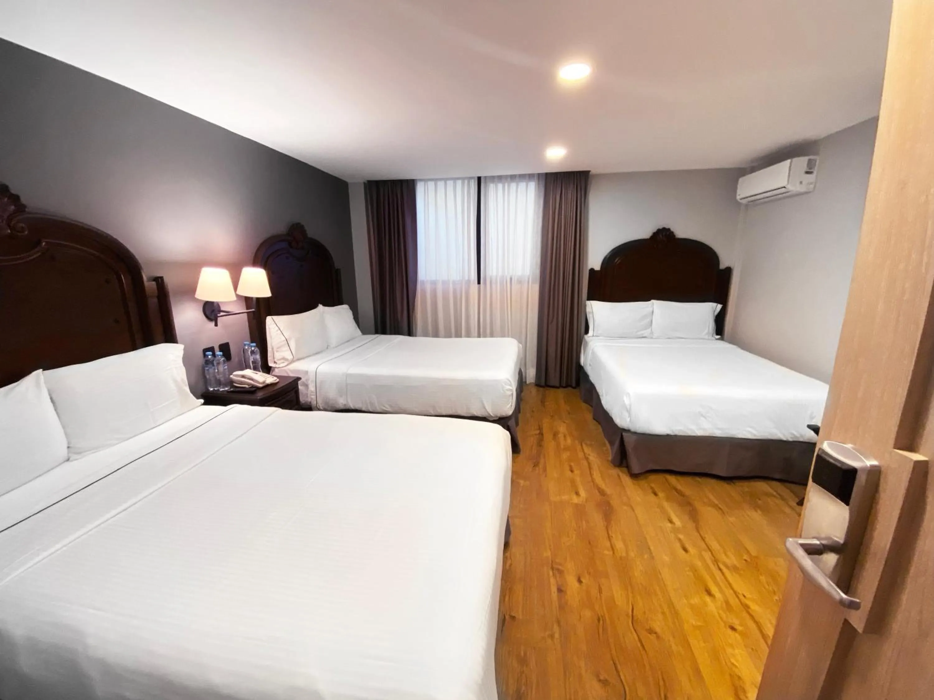 Bed in Canada Central & Rooftop