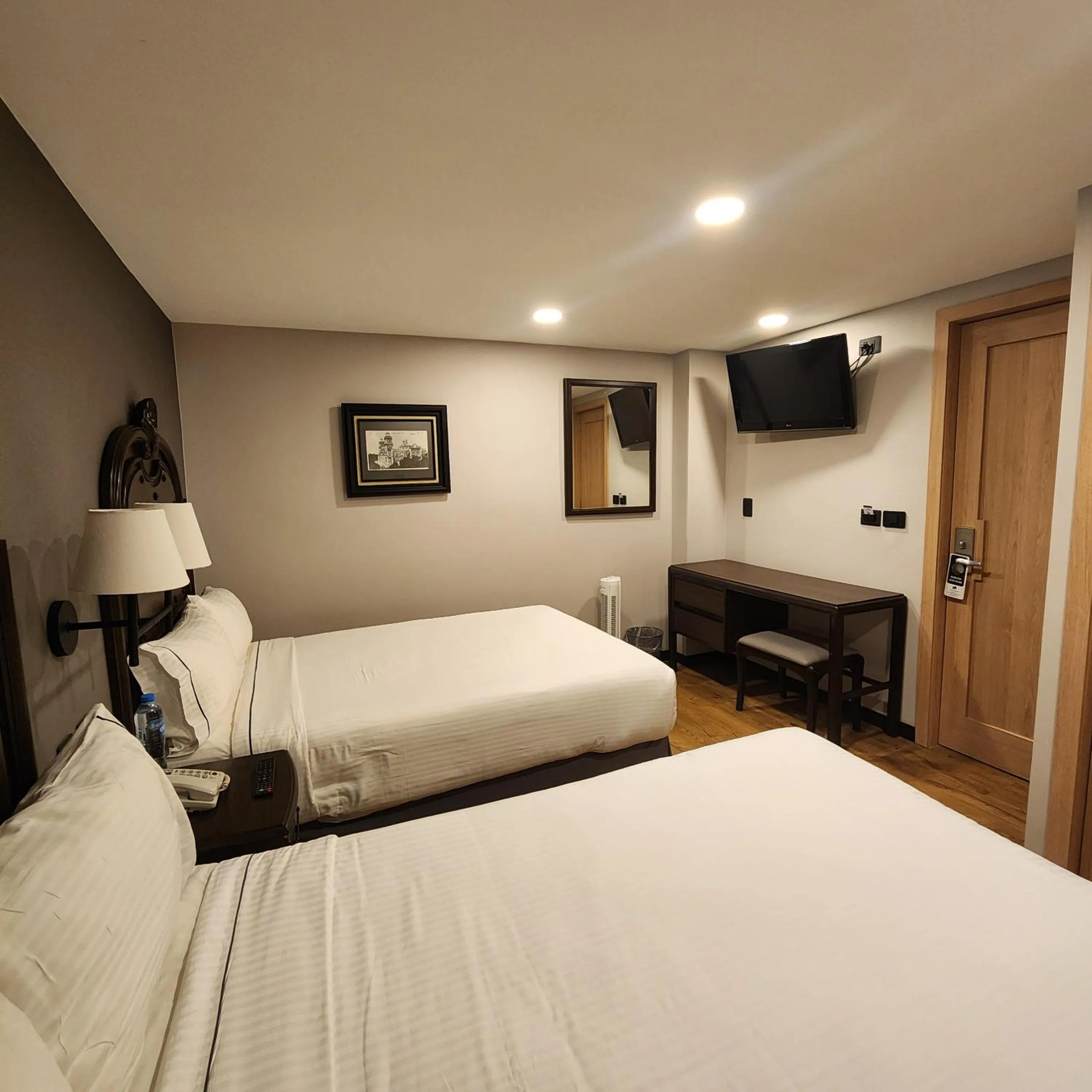 Bed in Canada Central & Rooftop