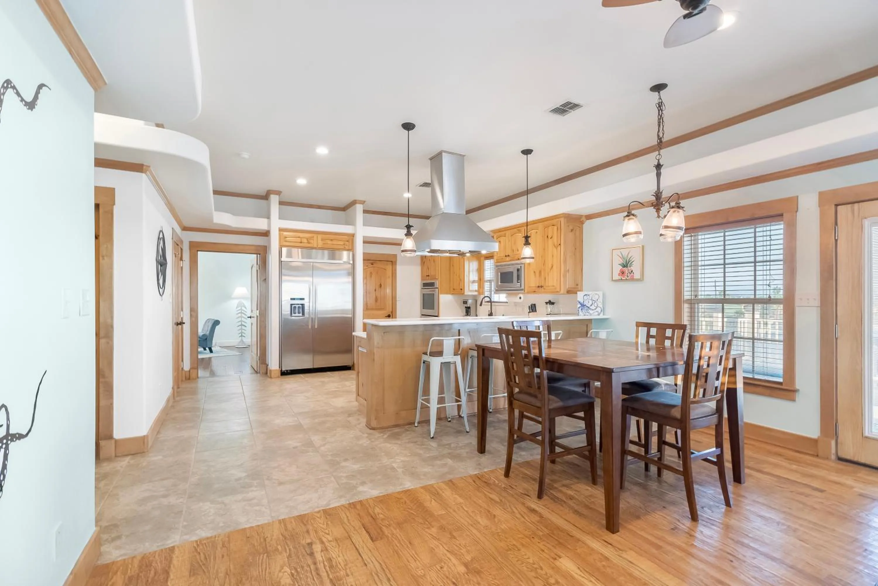 Dining area in Tropic Island Resort